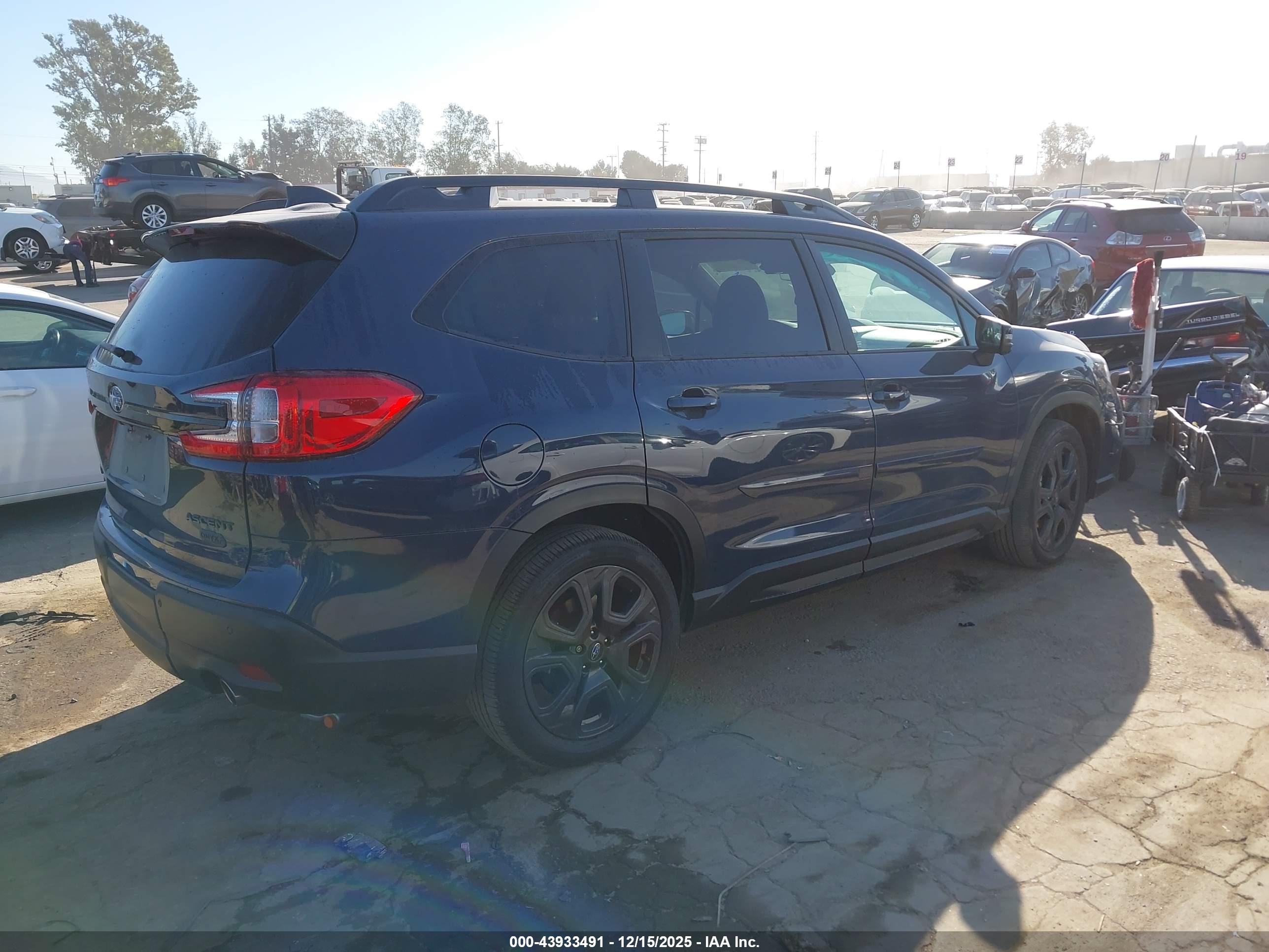 SUBARU ASCENT image 4
