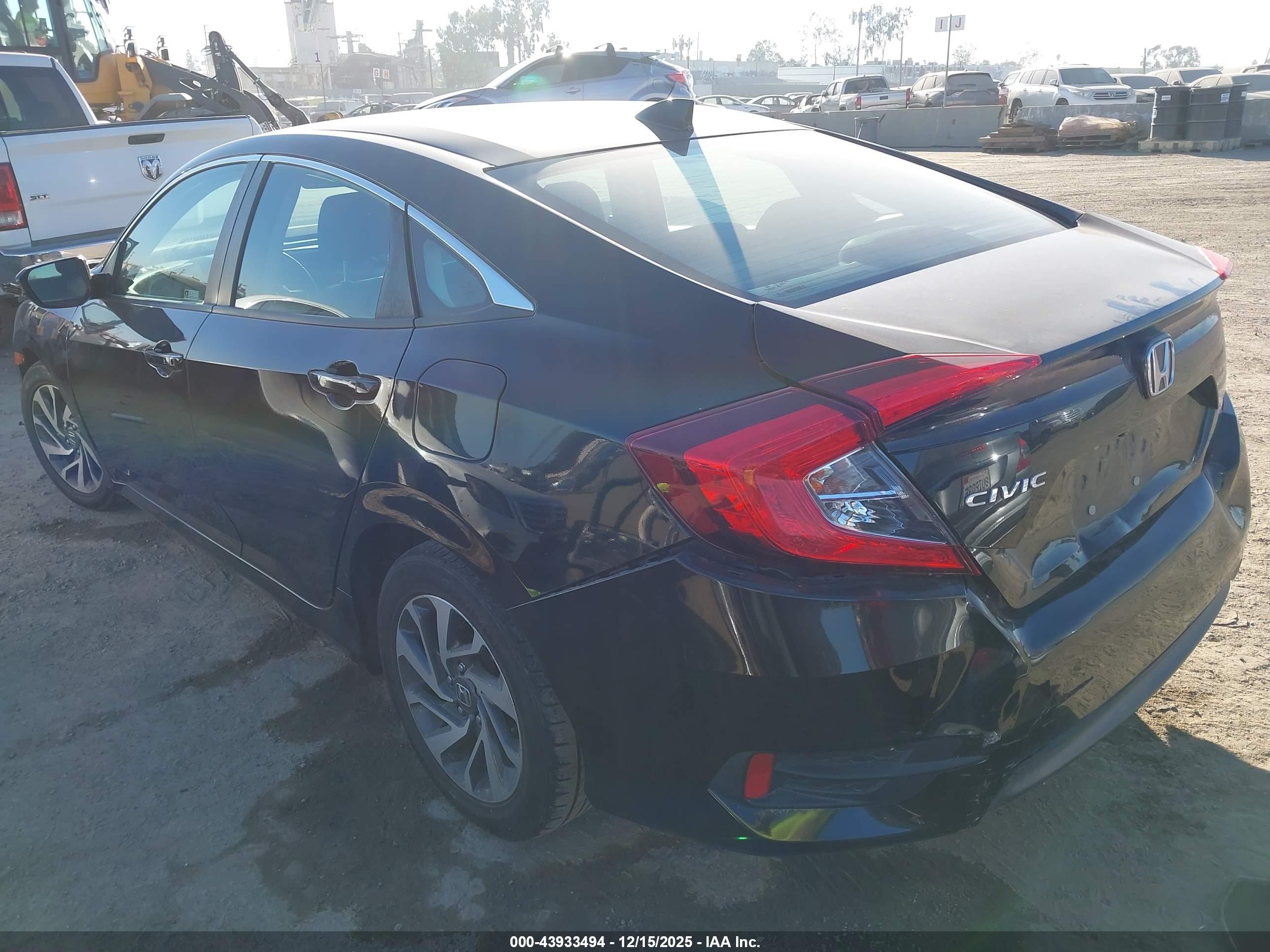 HONDA CIVIC image 3