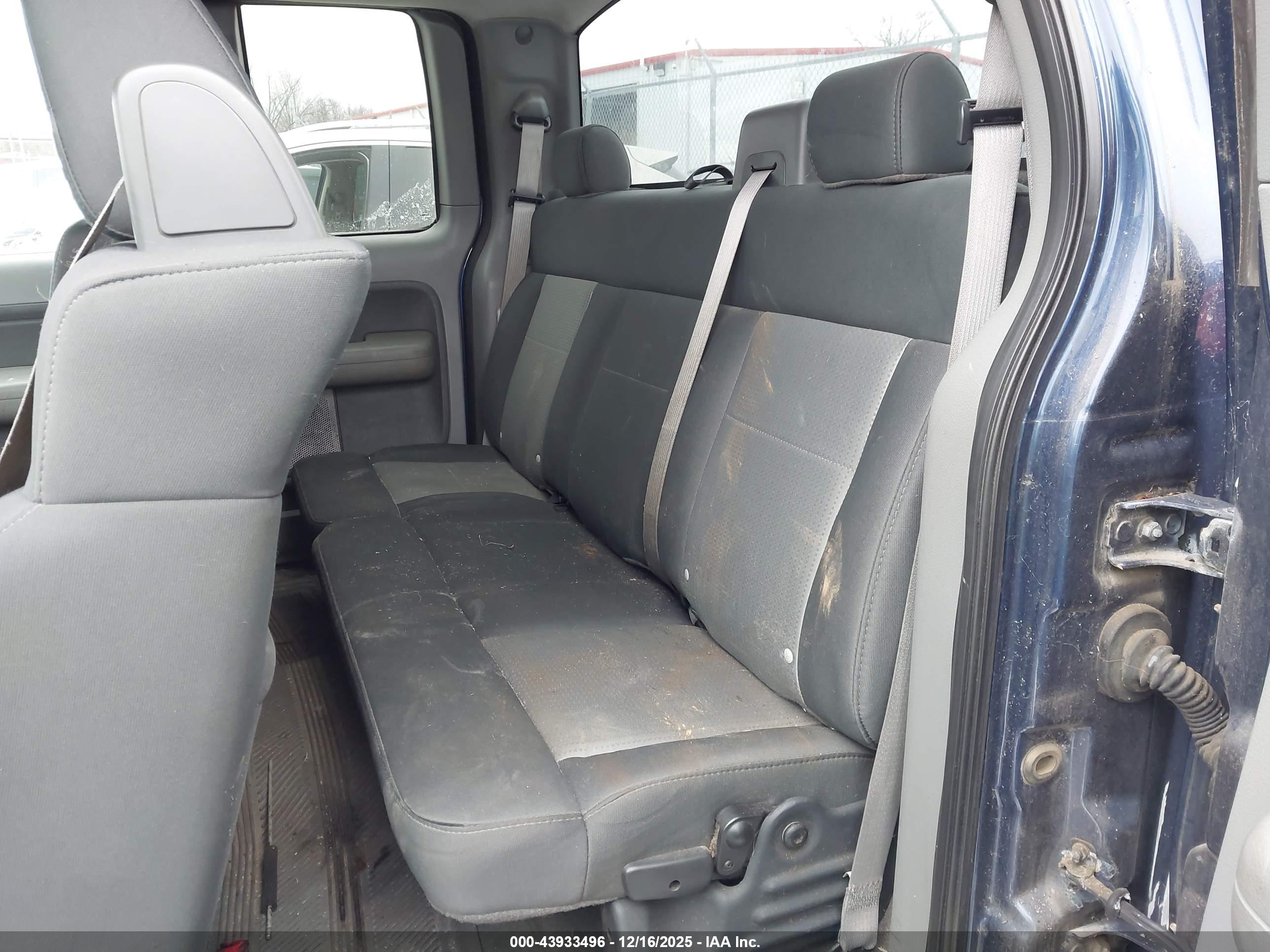 FORD F-150 image 8