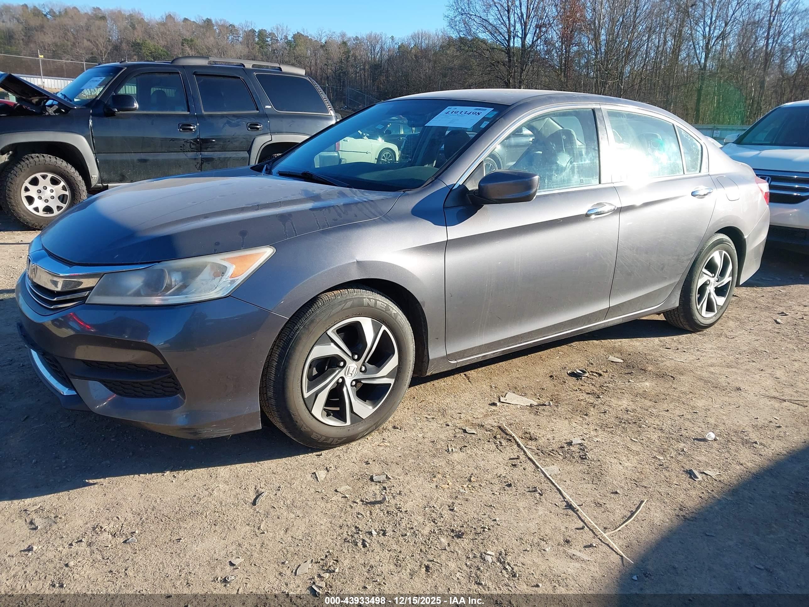 HONDA ACCORD image 2
