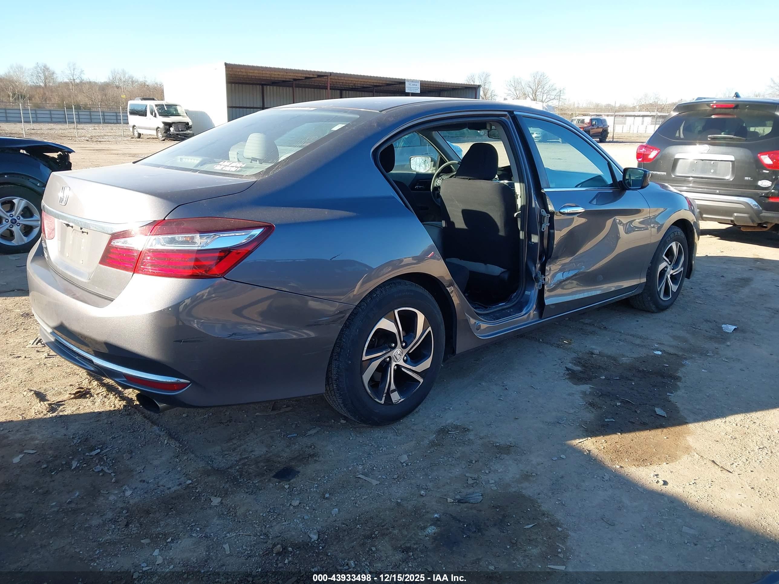 HONDA ACCORD image 4