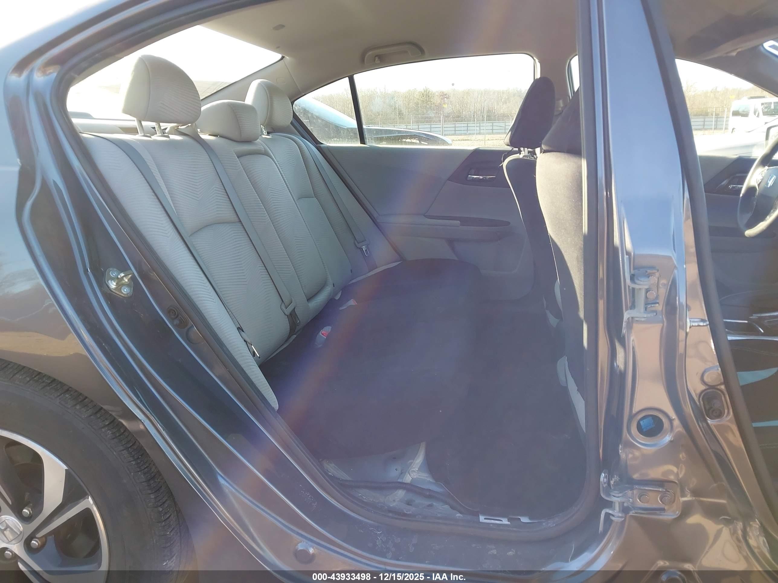 HONDA ACCORD image 8