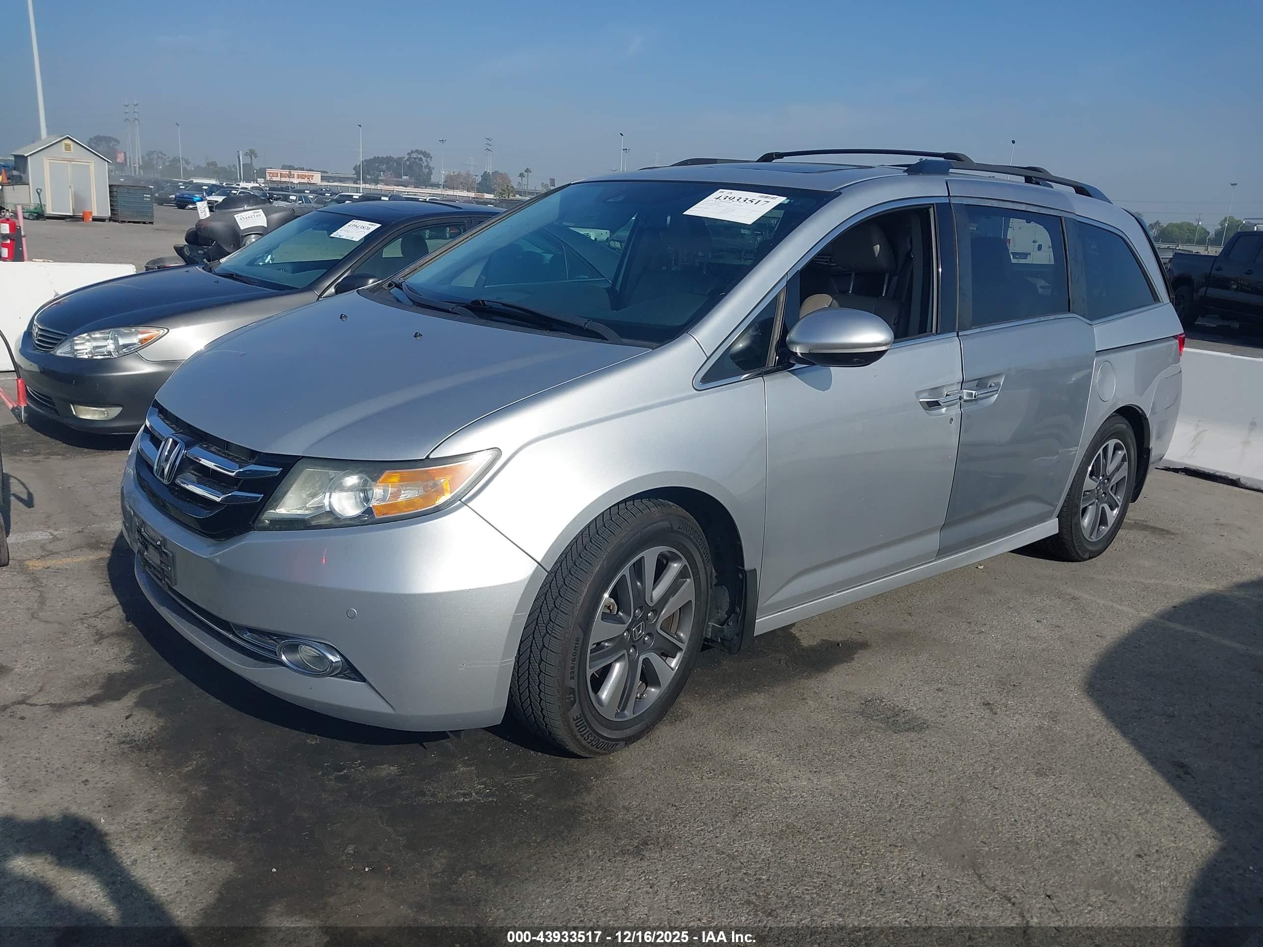 HONDA ODYSSEY image 2