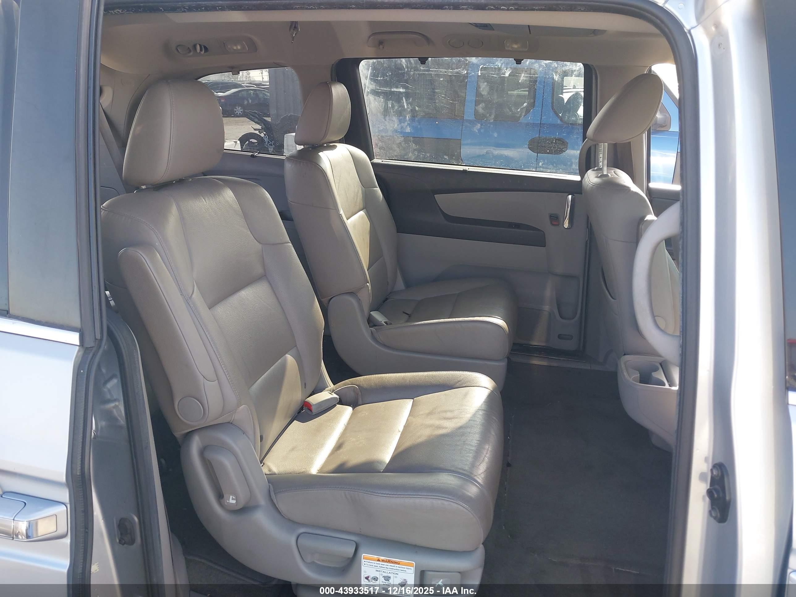 HONDA ODYSSEY image 8