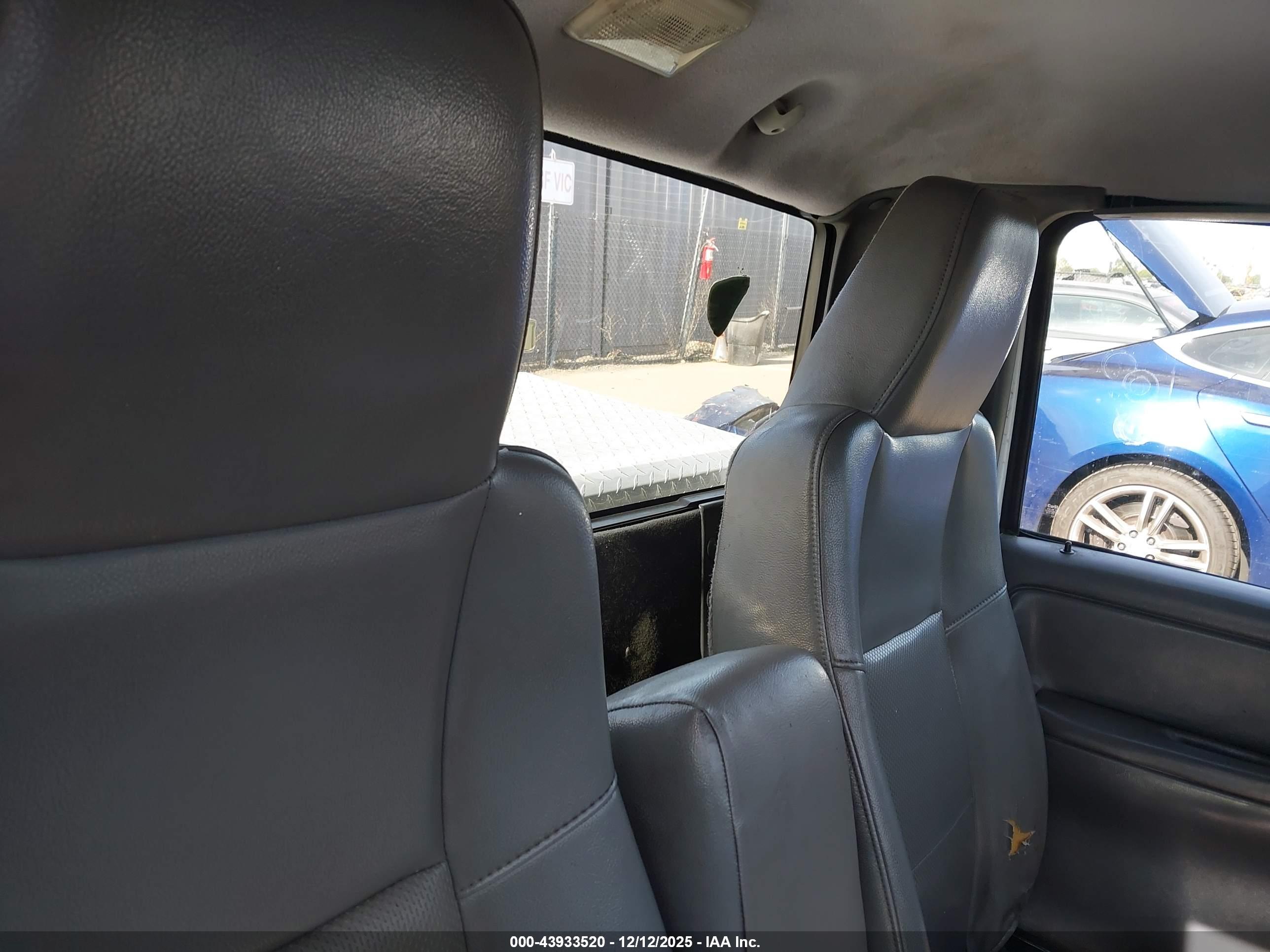 FORD RANGER image 8