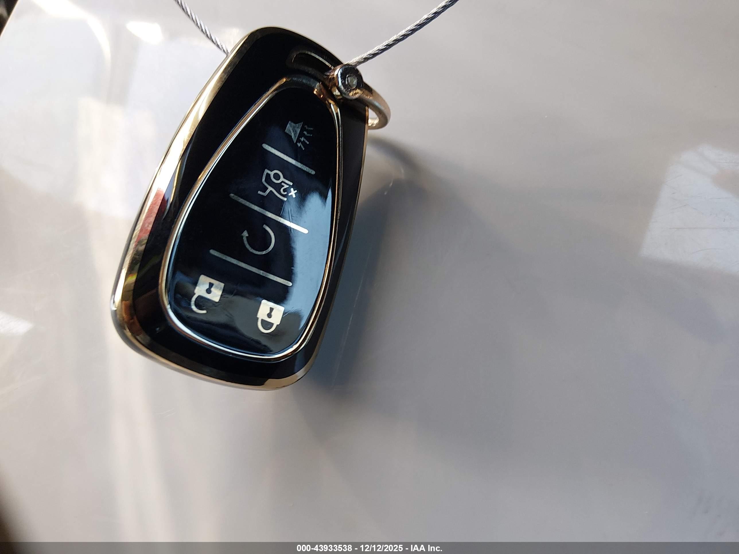 CHEVROLET TRAVERSE image 11