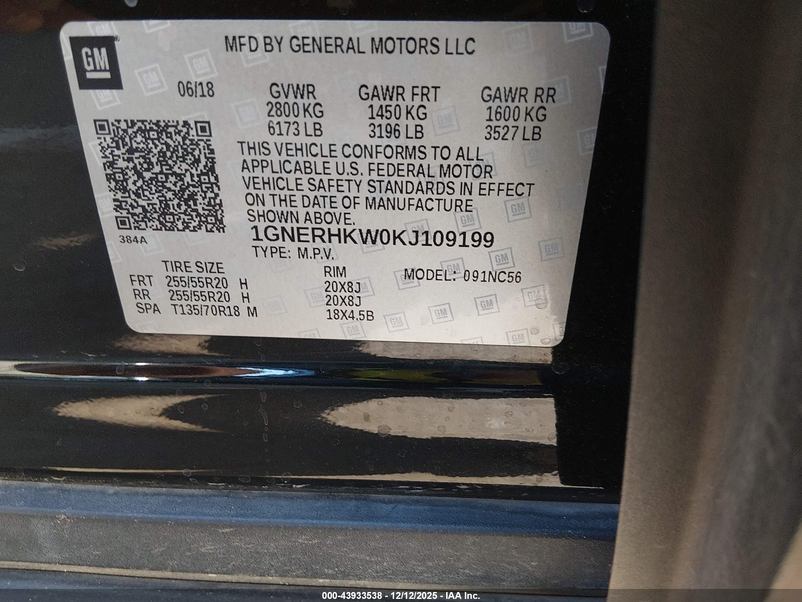 CHEVROLET TRAVERSE image 9