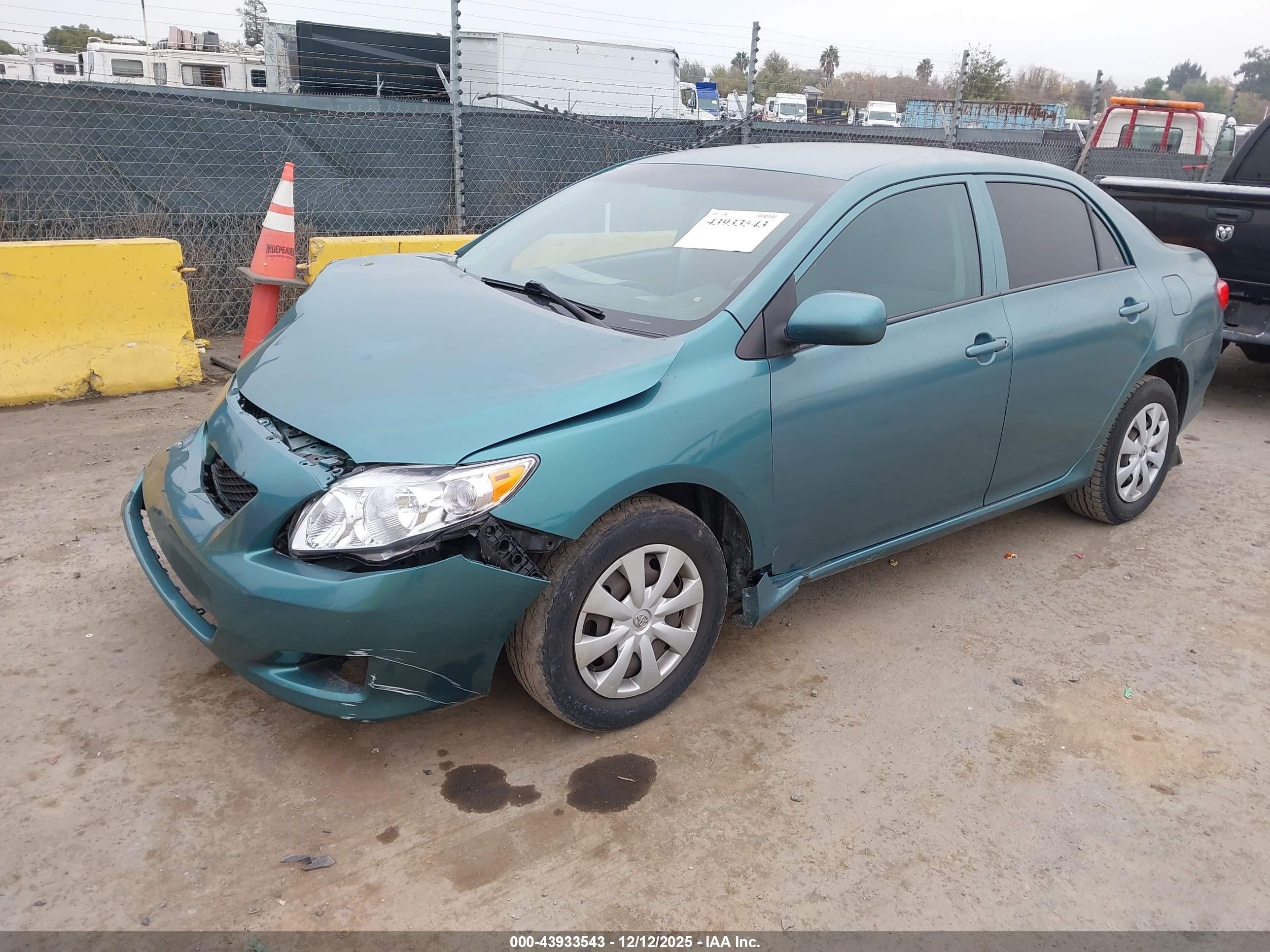 TOYOTA COROLLA image 2