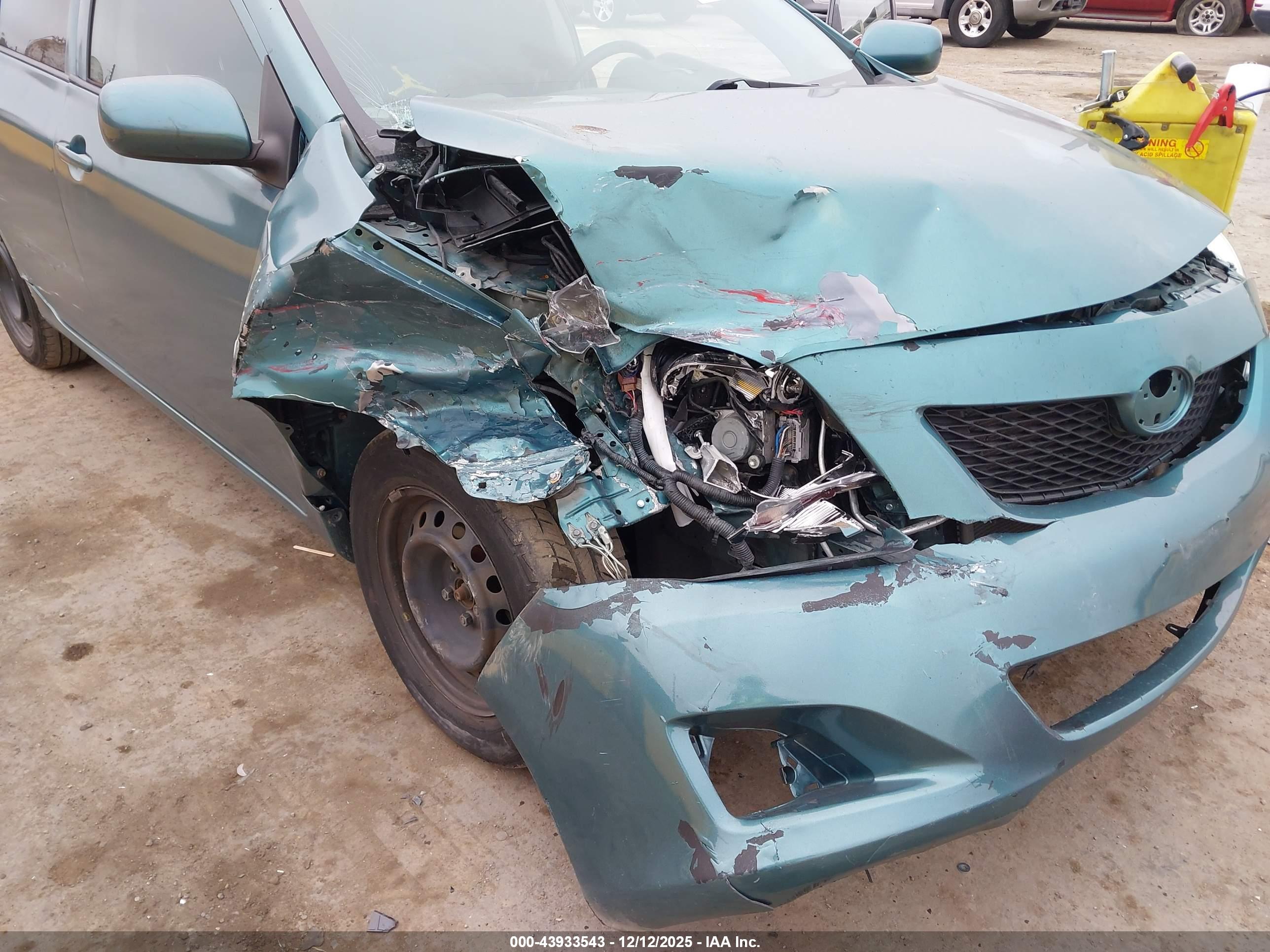 TOYOTA COROLLA image 6