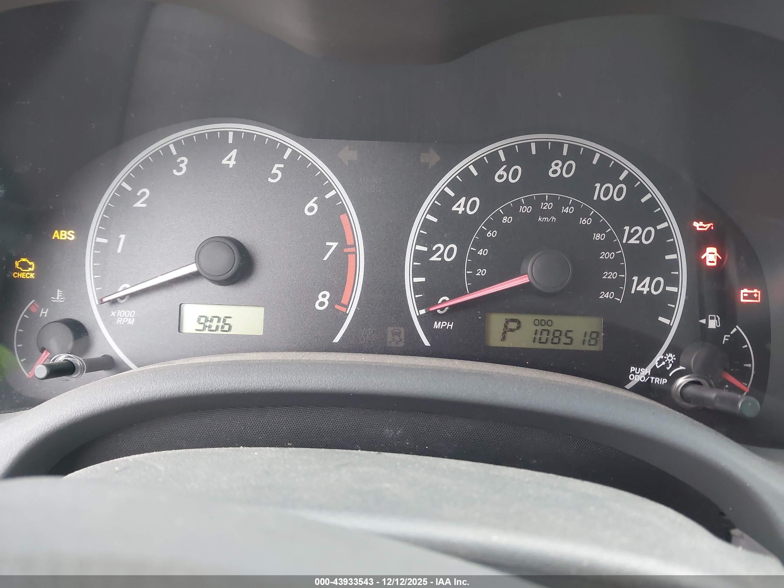 TOYOTA COROLLA image 7