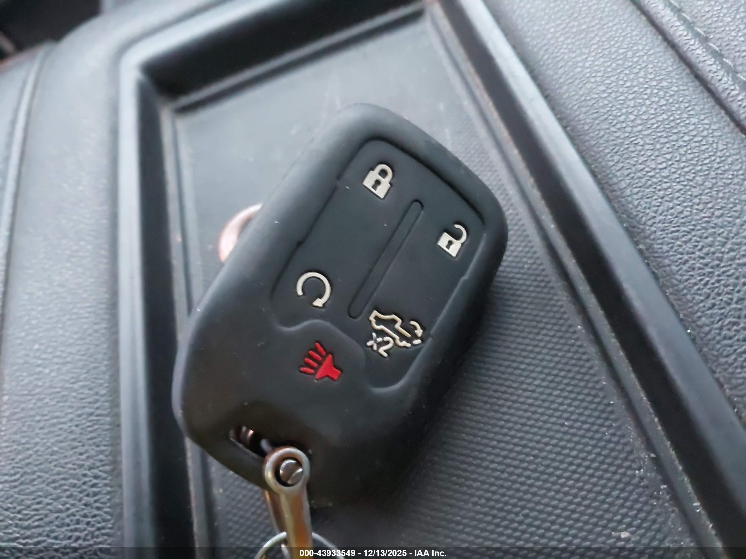 GMC SIERRA image 11