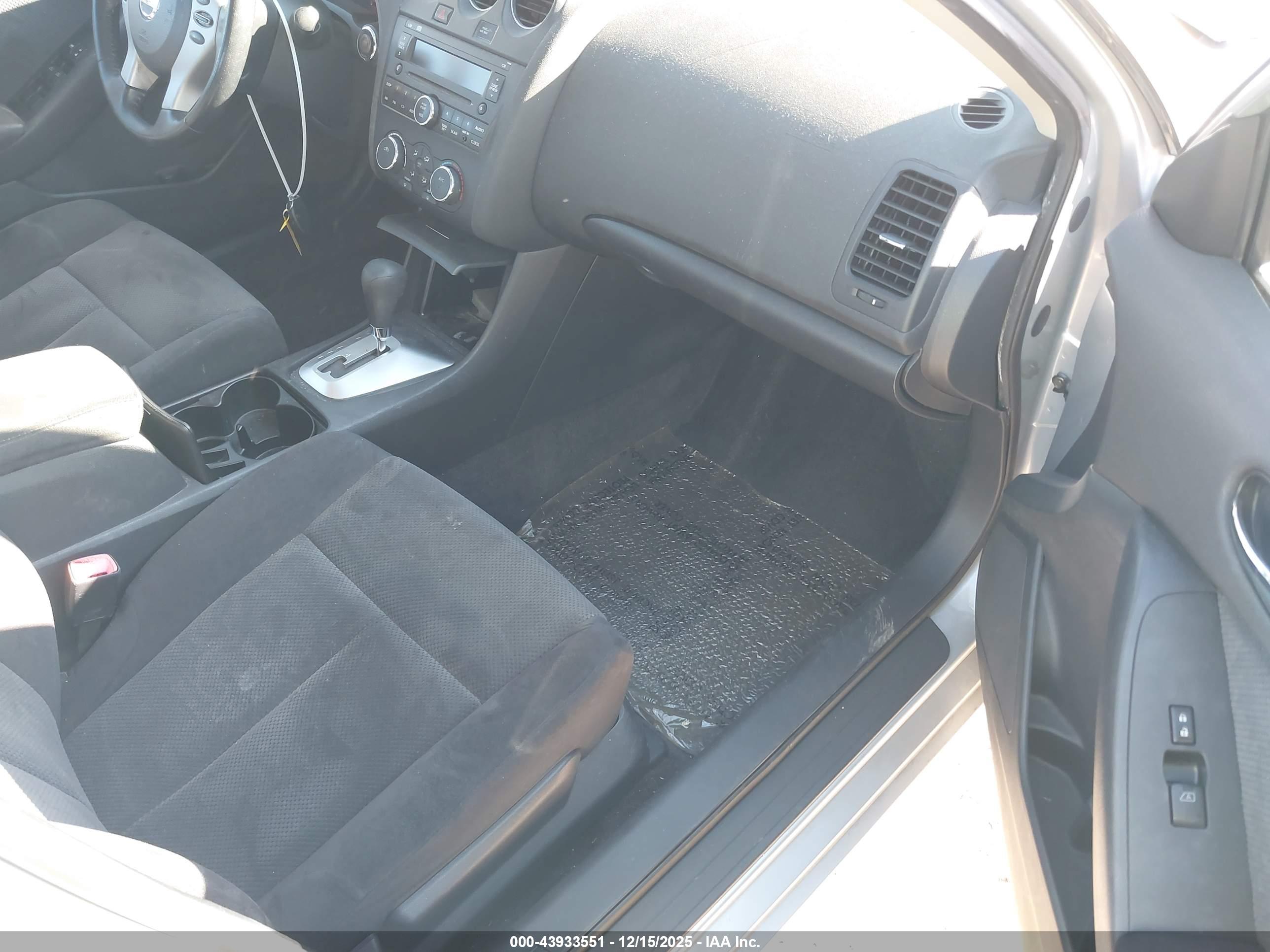 NISSAN ALTIMA image 5