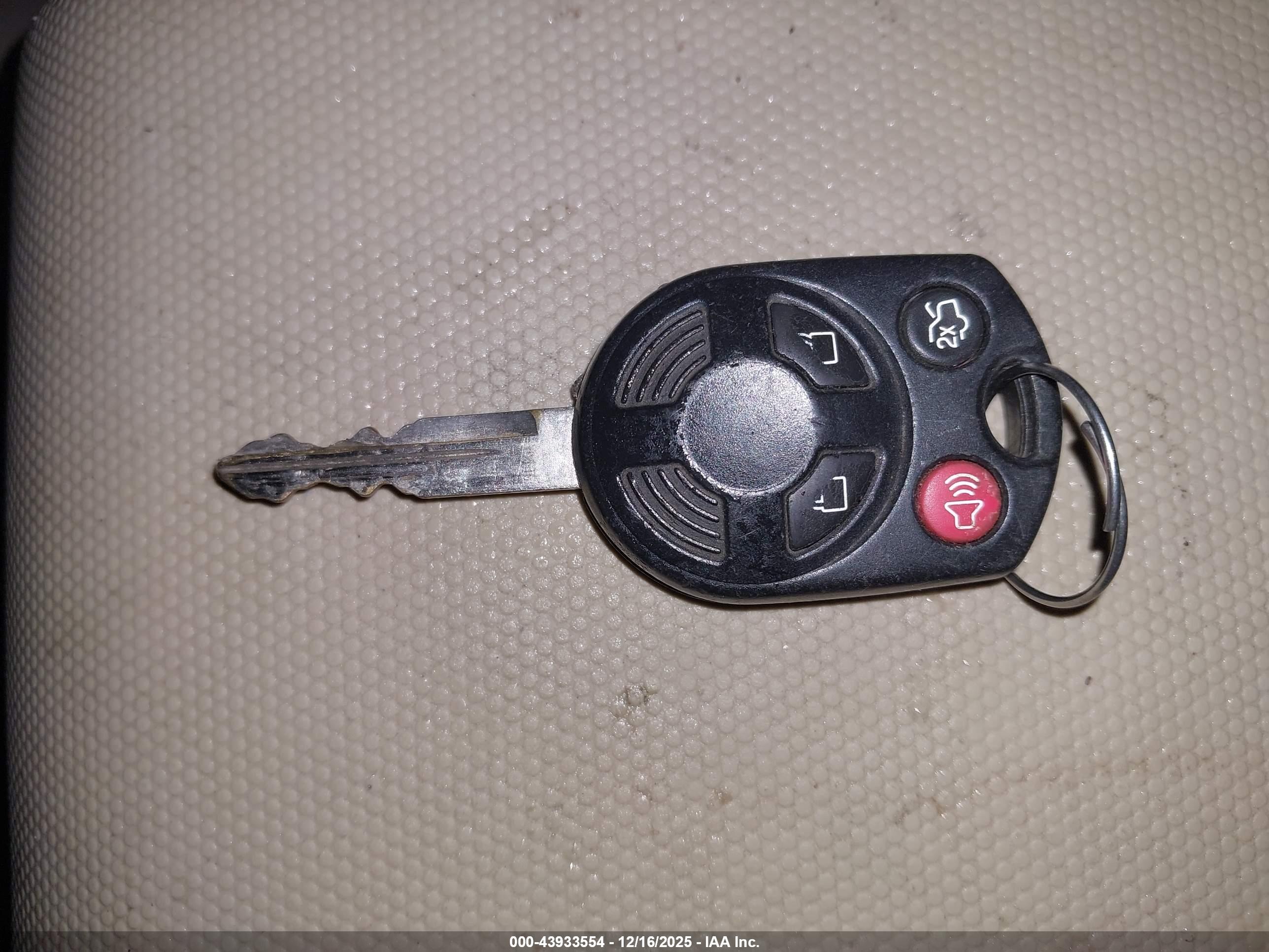 FORD ESCAPE image 11