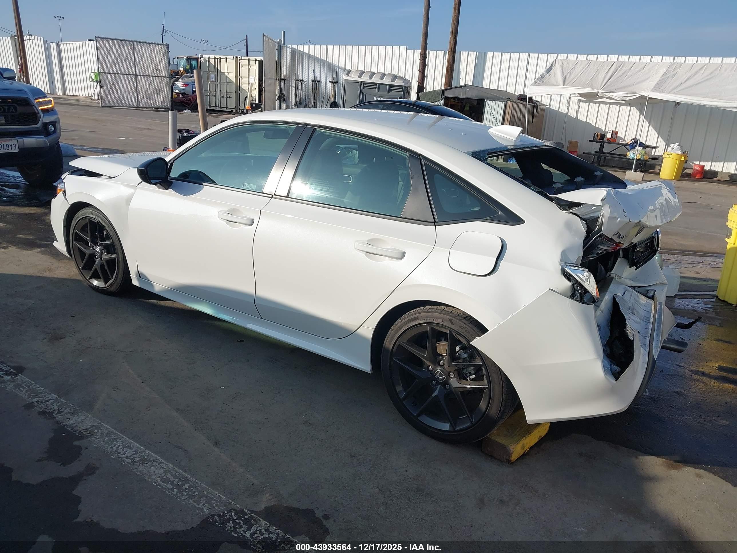 HONDA CIVIC image 3