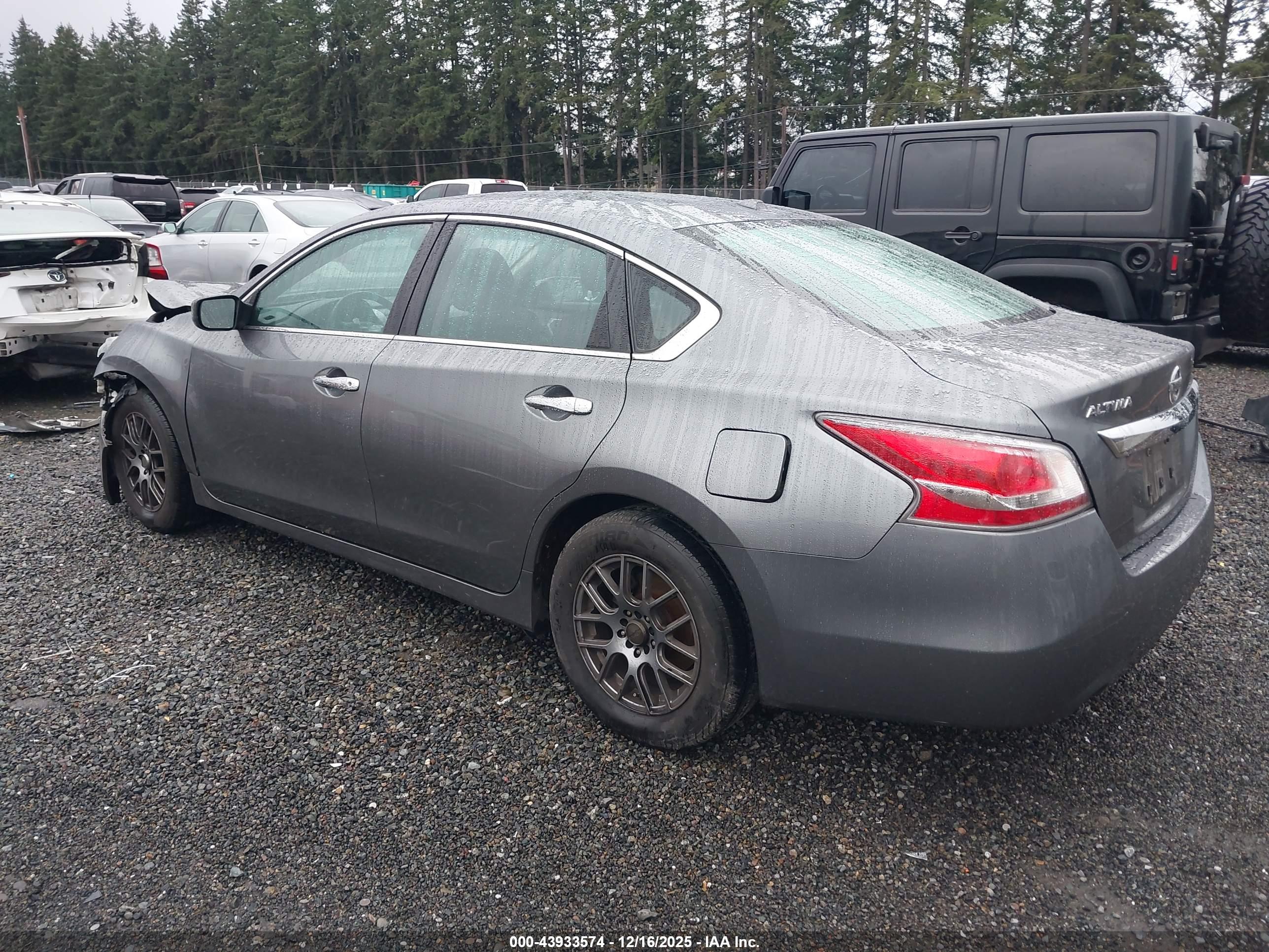 NISSAN ALTIMA image 3
