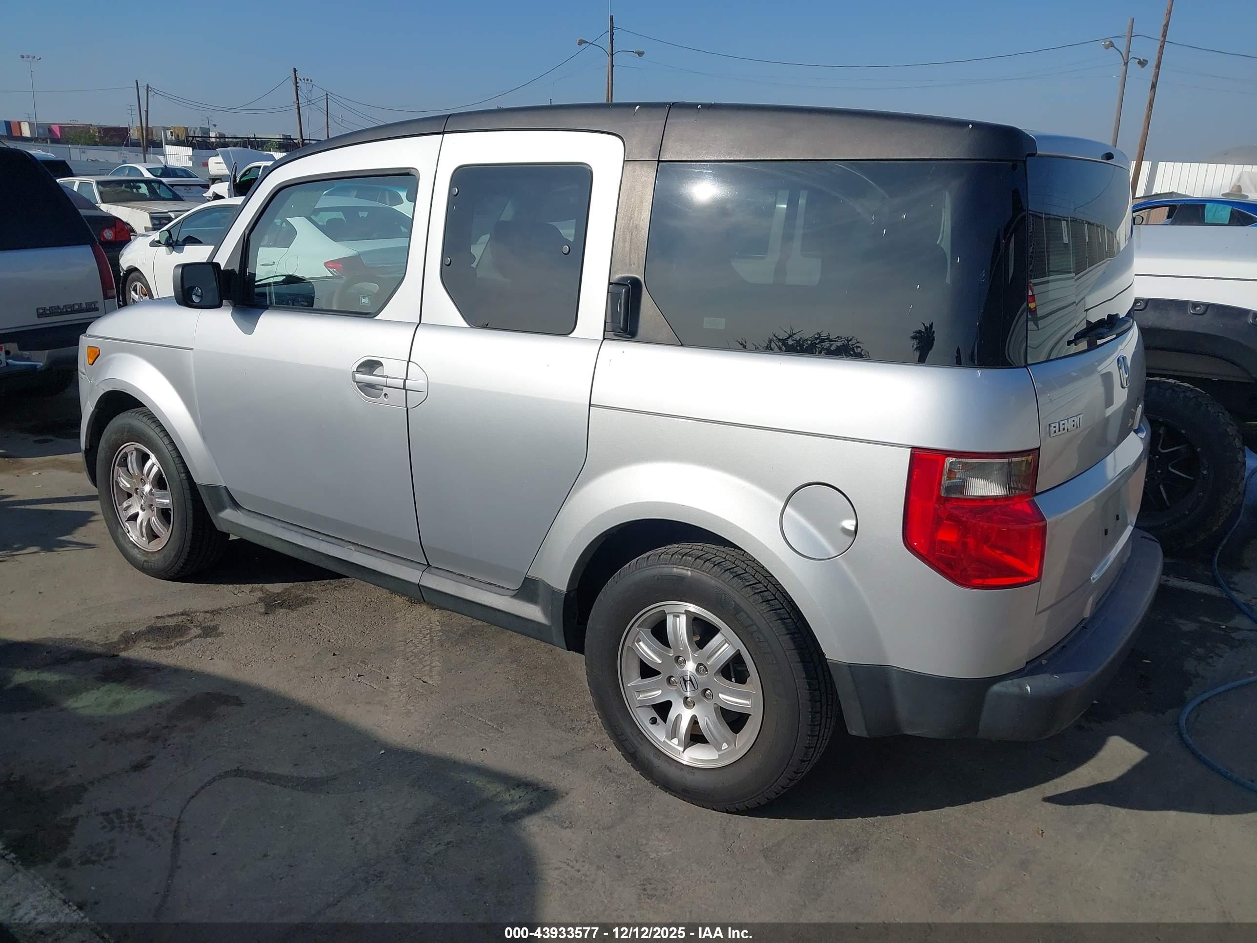 HONDA ELEMENT image 3