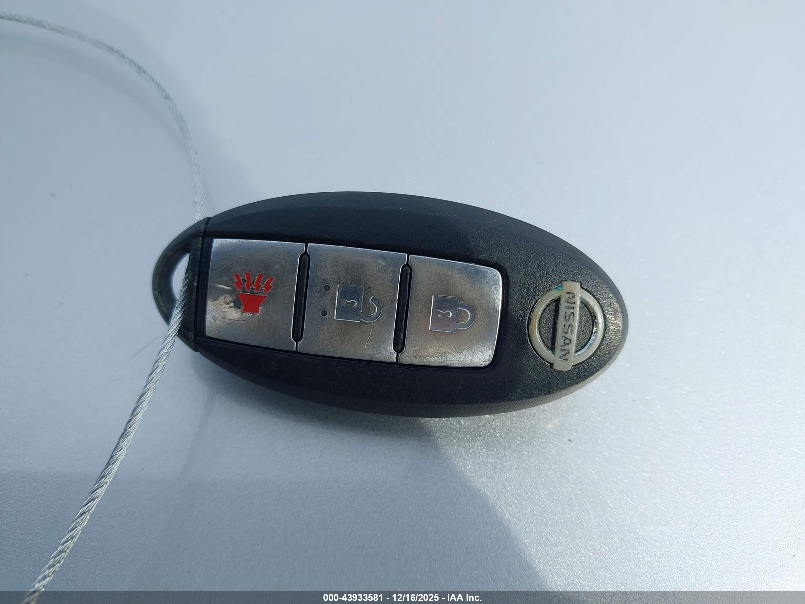 NISSAN ROGUE image 11