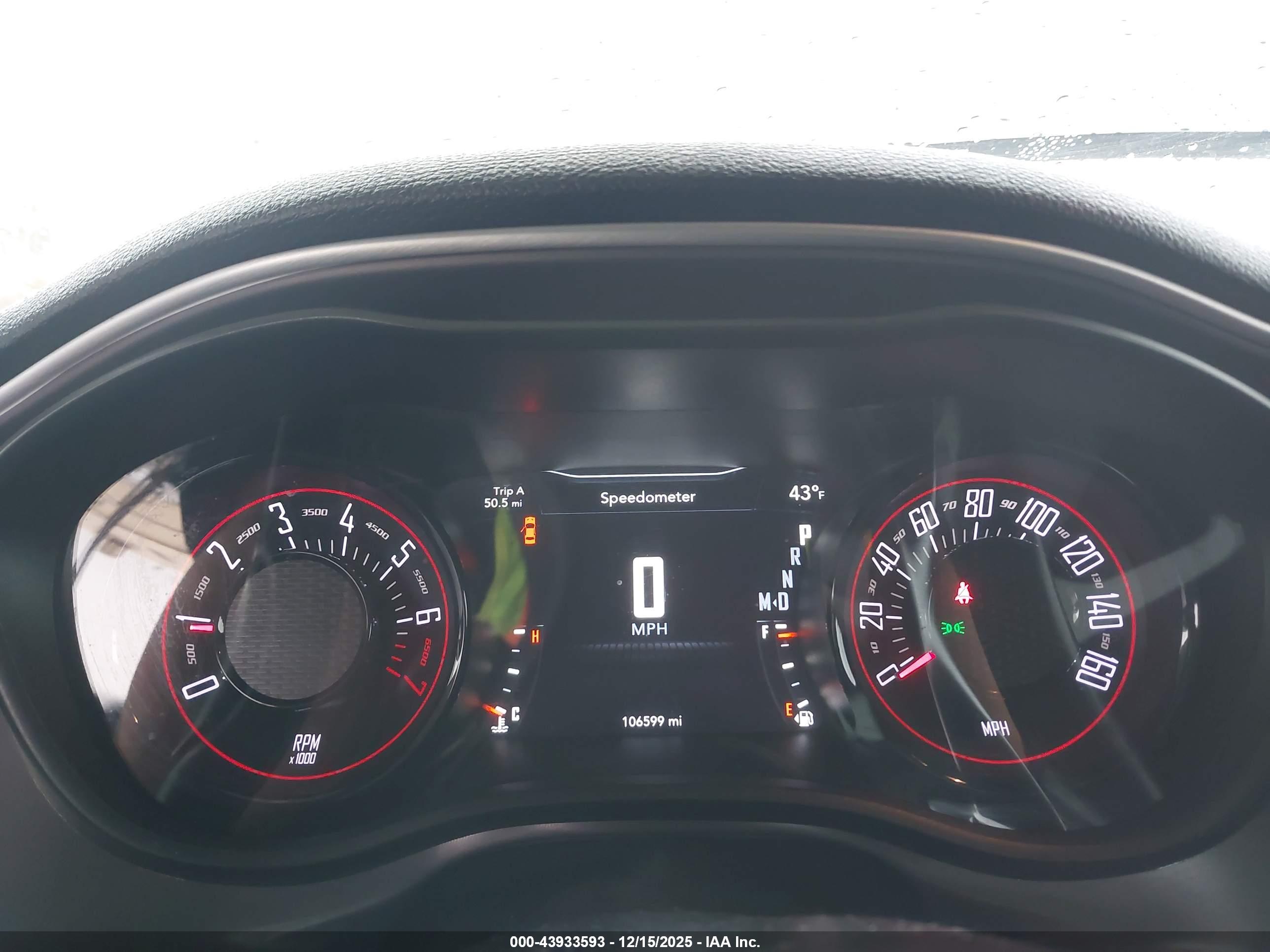 DODGE CHALLENGER image 7
