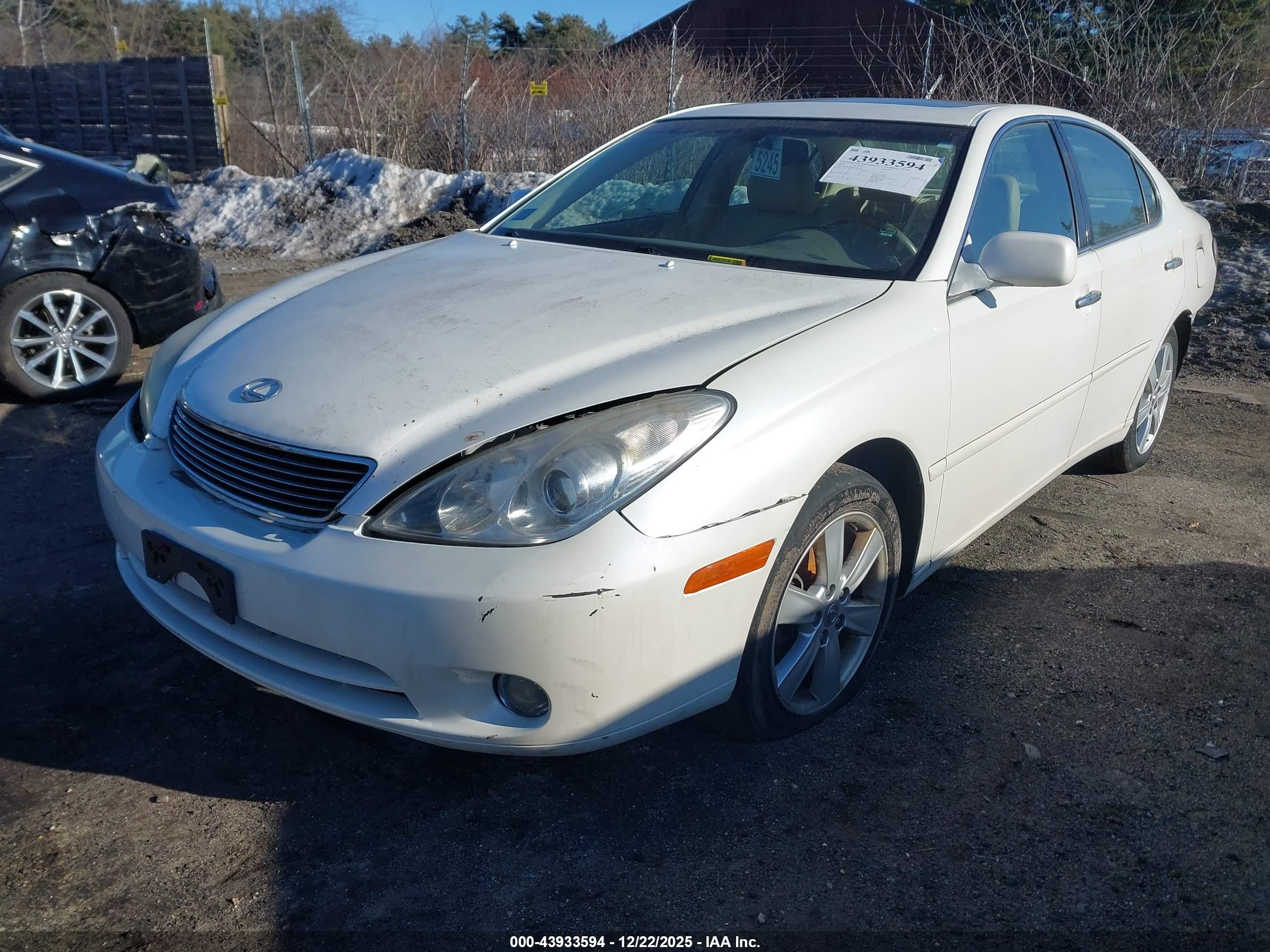 LEXUS ES image 2