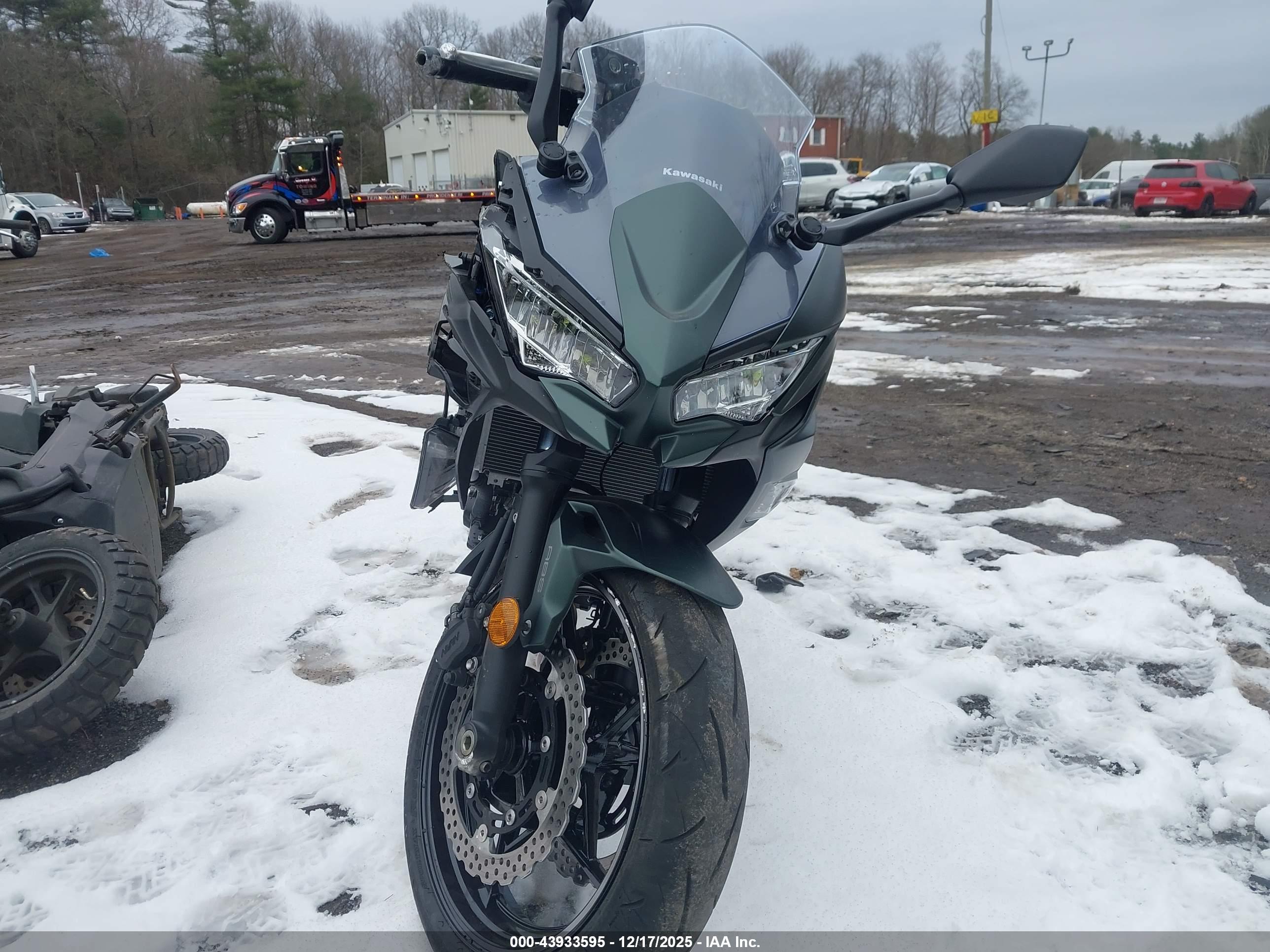 KAWASAKI EX650 image 5