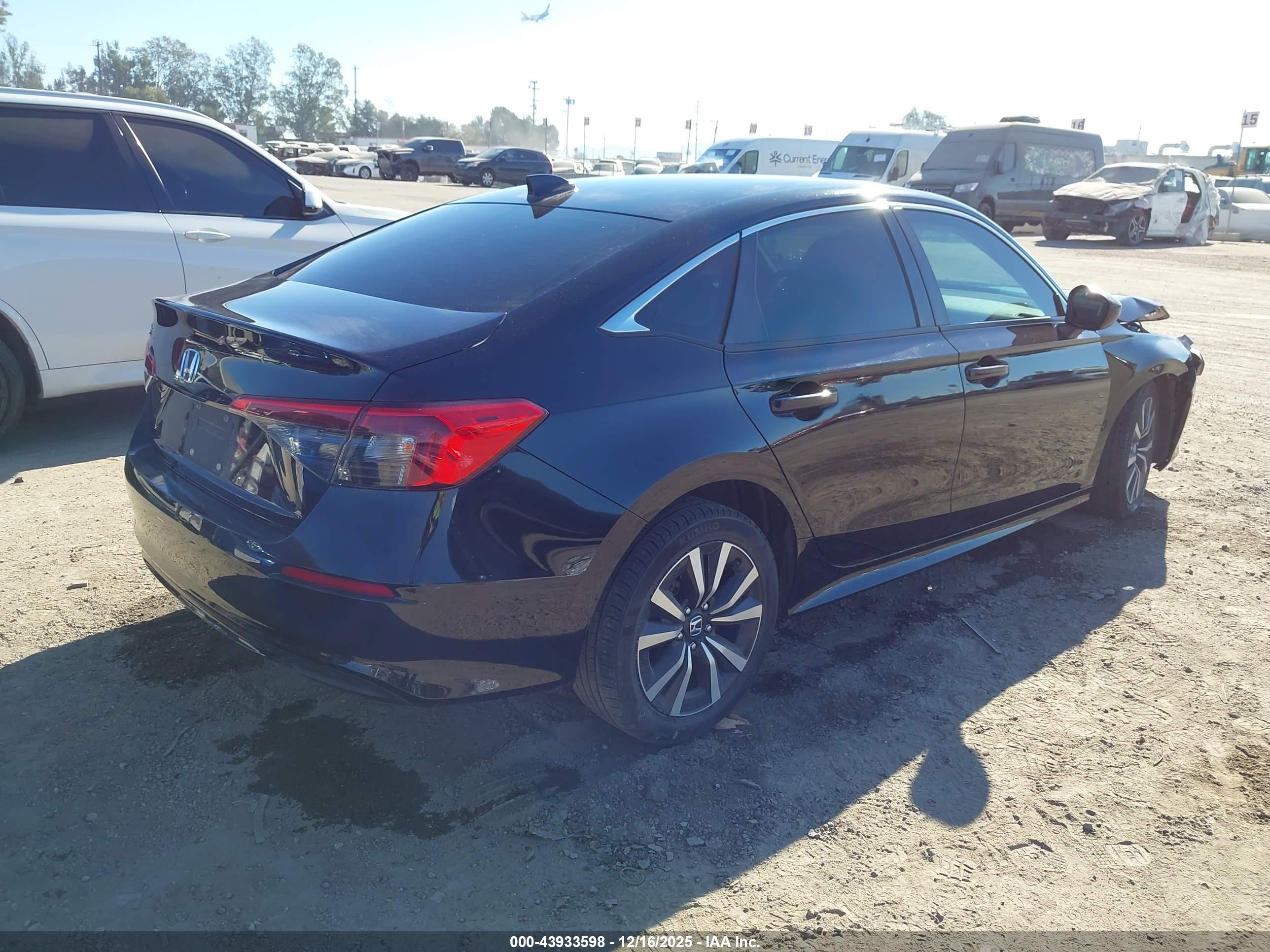 HONDA CIVIC image 4