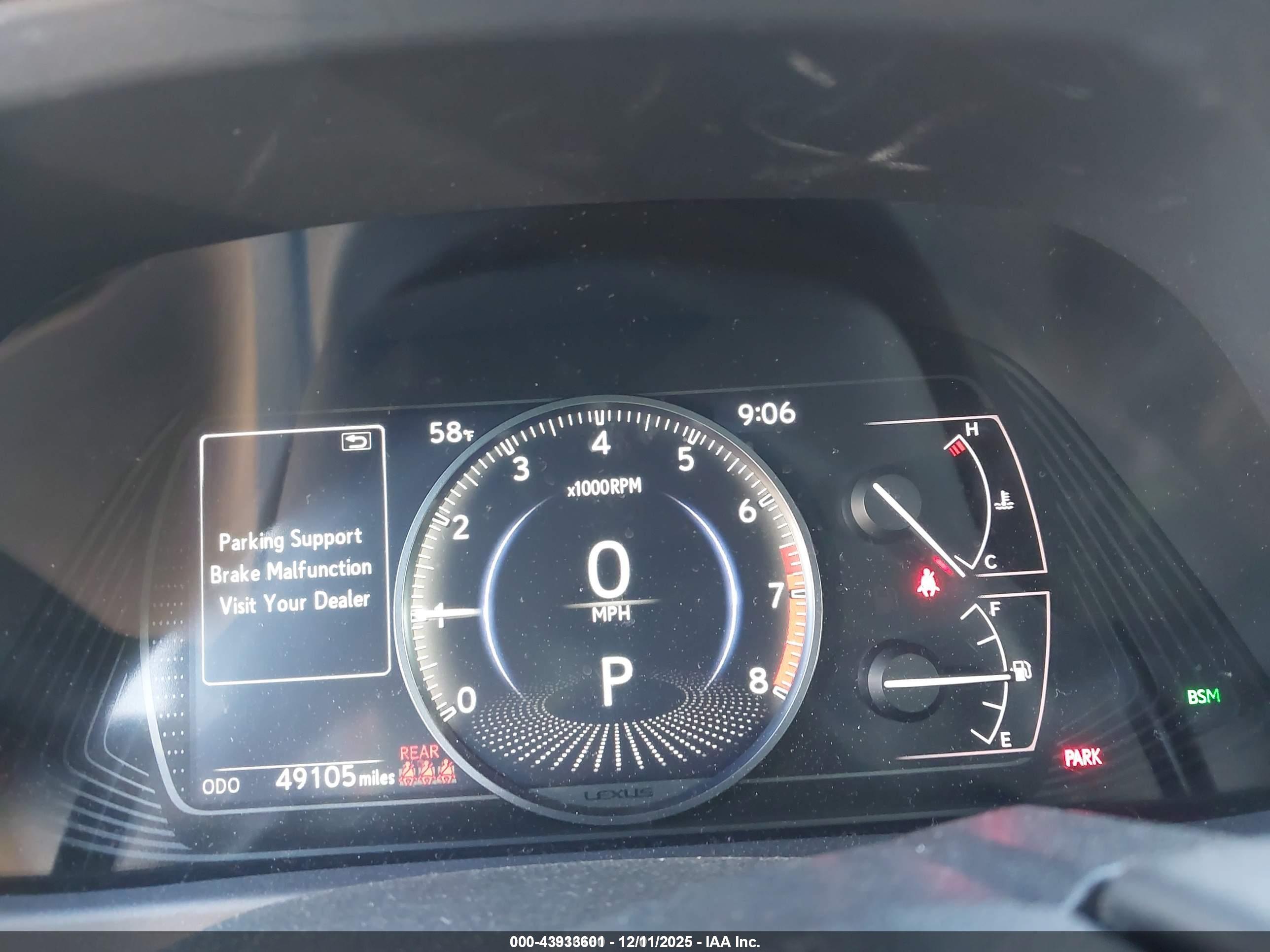 LEXUS UX image 7