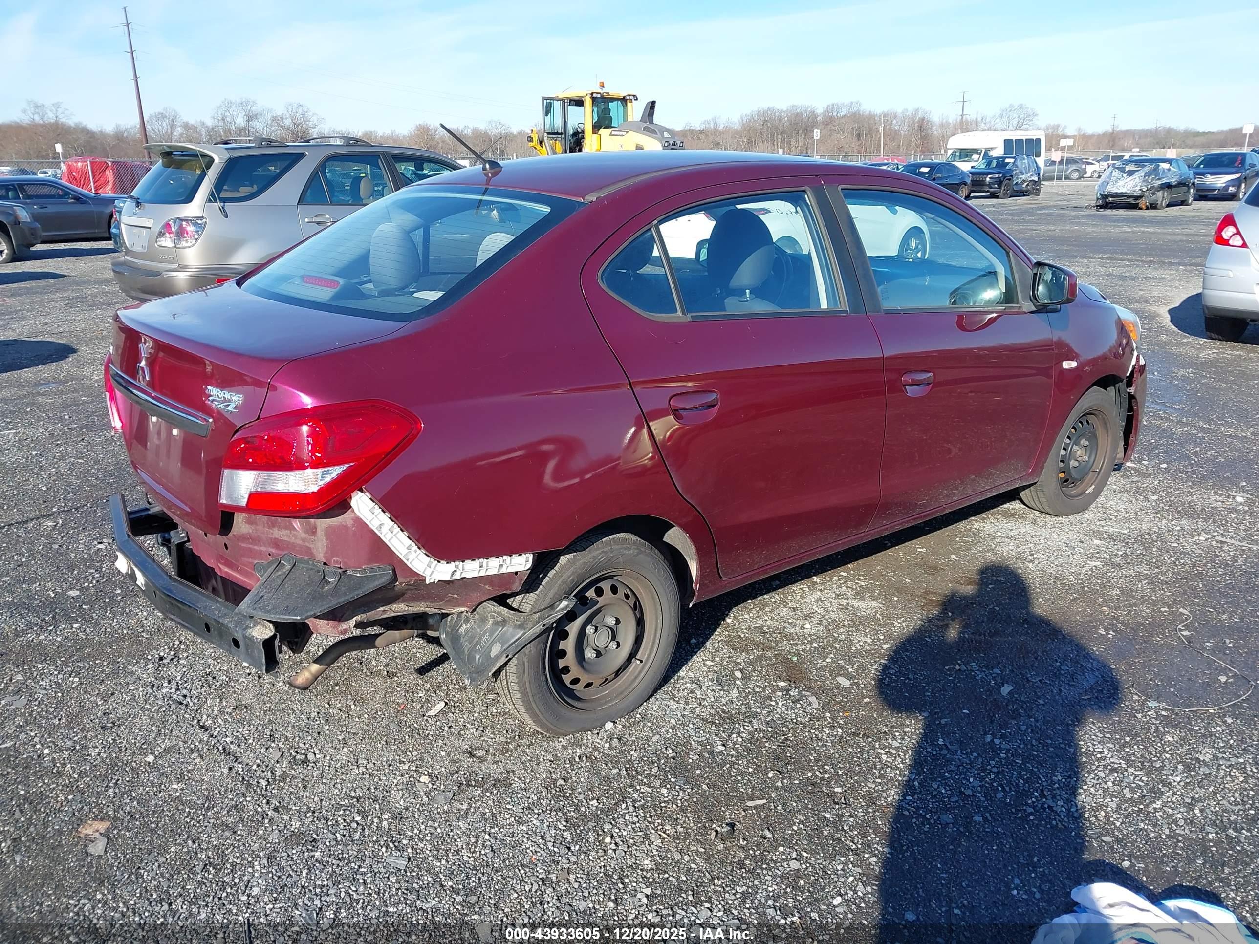 MITSUBISHI MIRAGE image 4