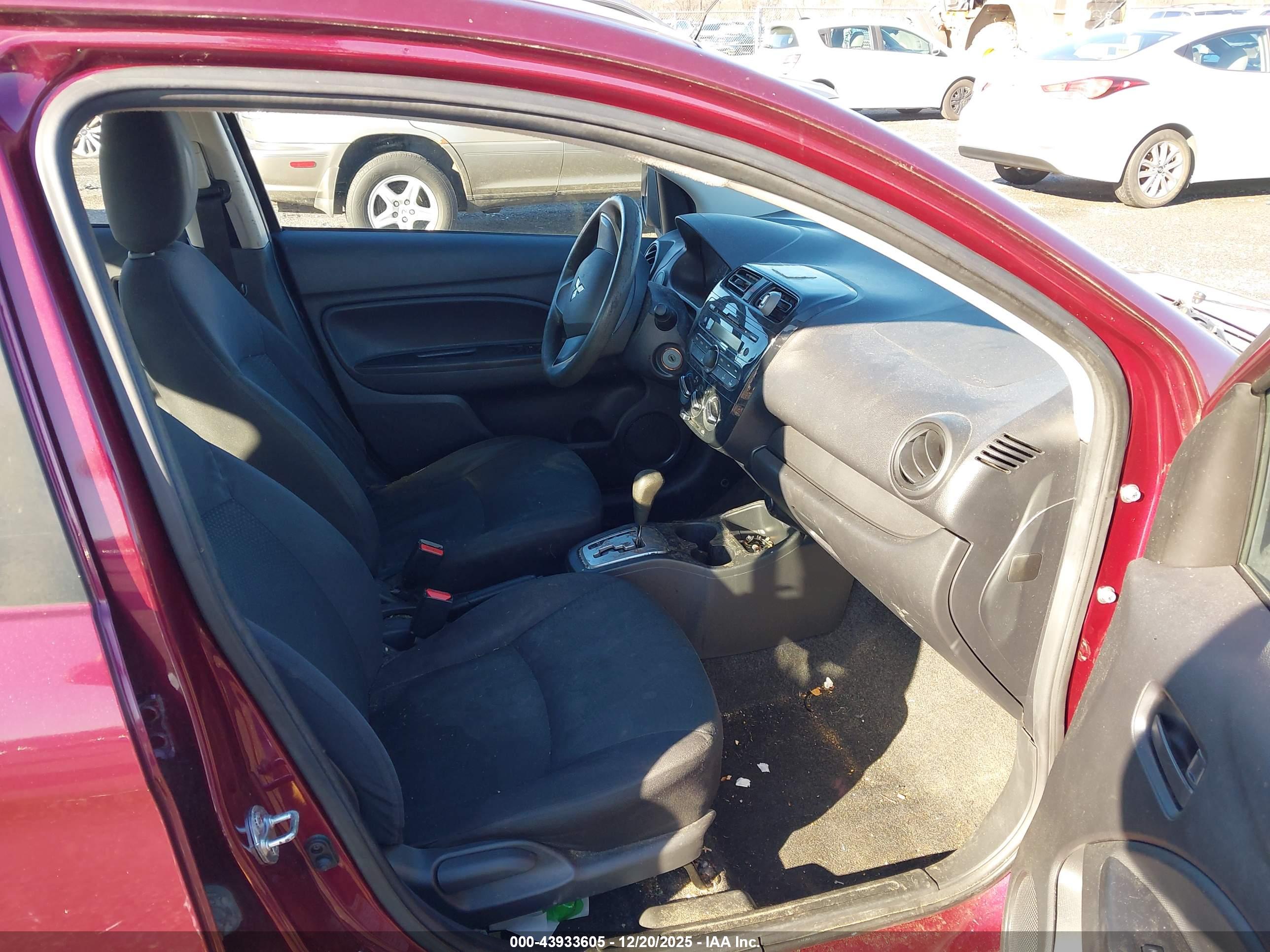 MITSUBISHI MIRAGE image 5