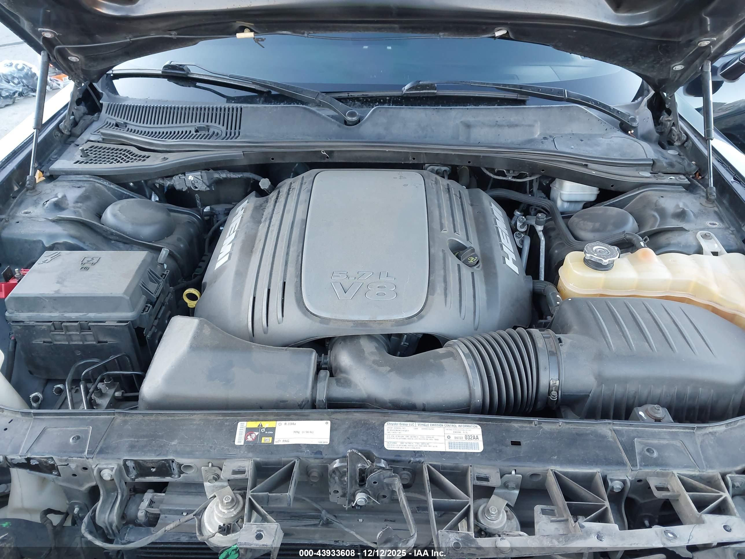 DODGE CHALLENGER image 10