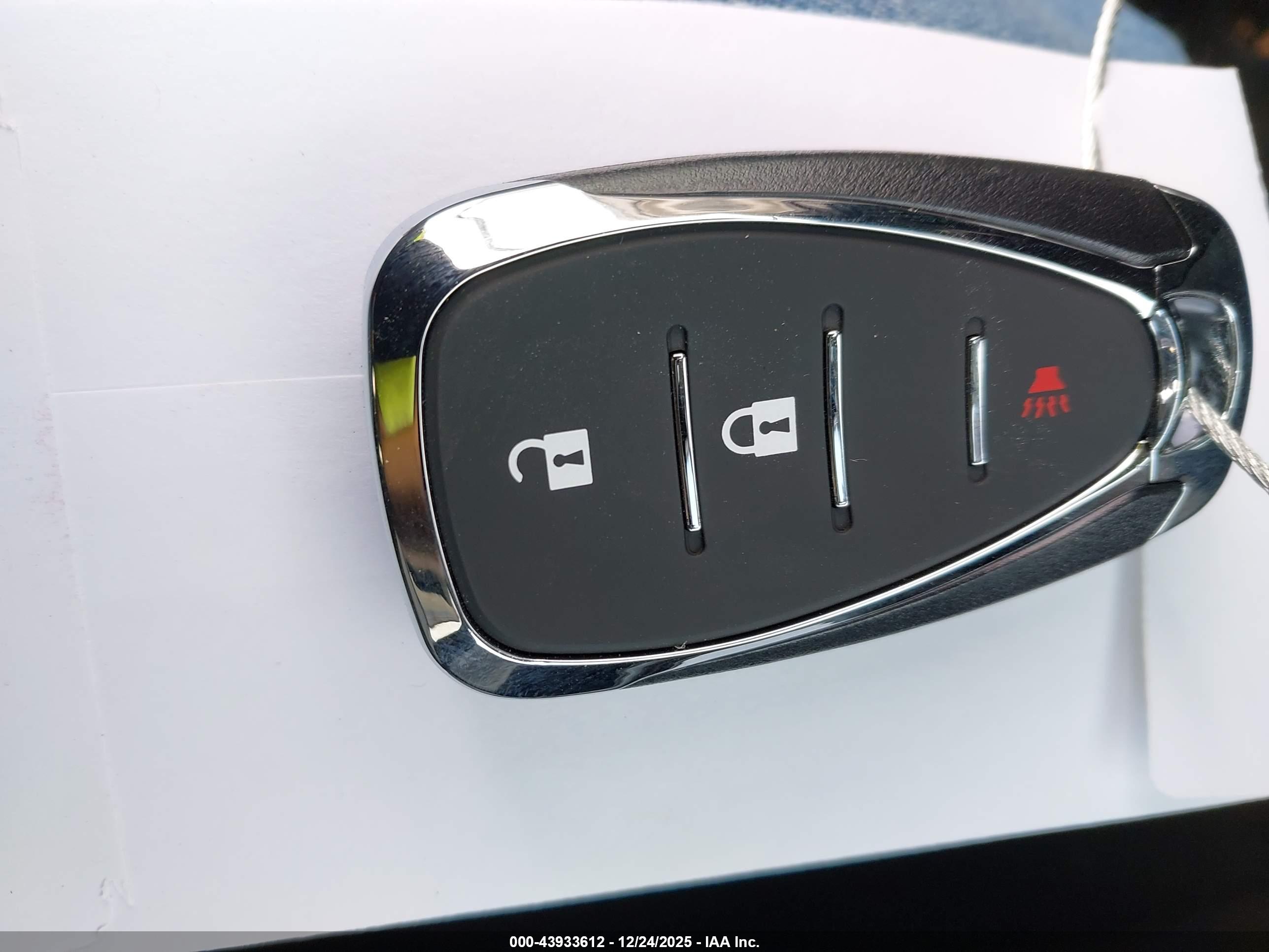 CHEVROLET EQUINOX image 11