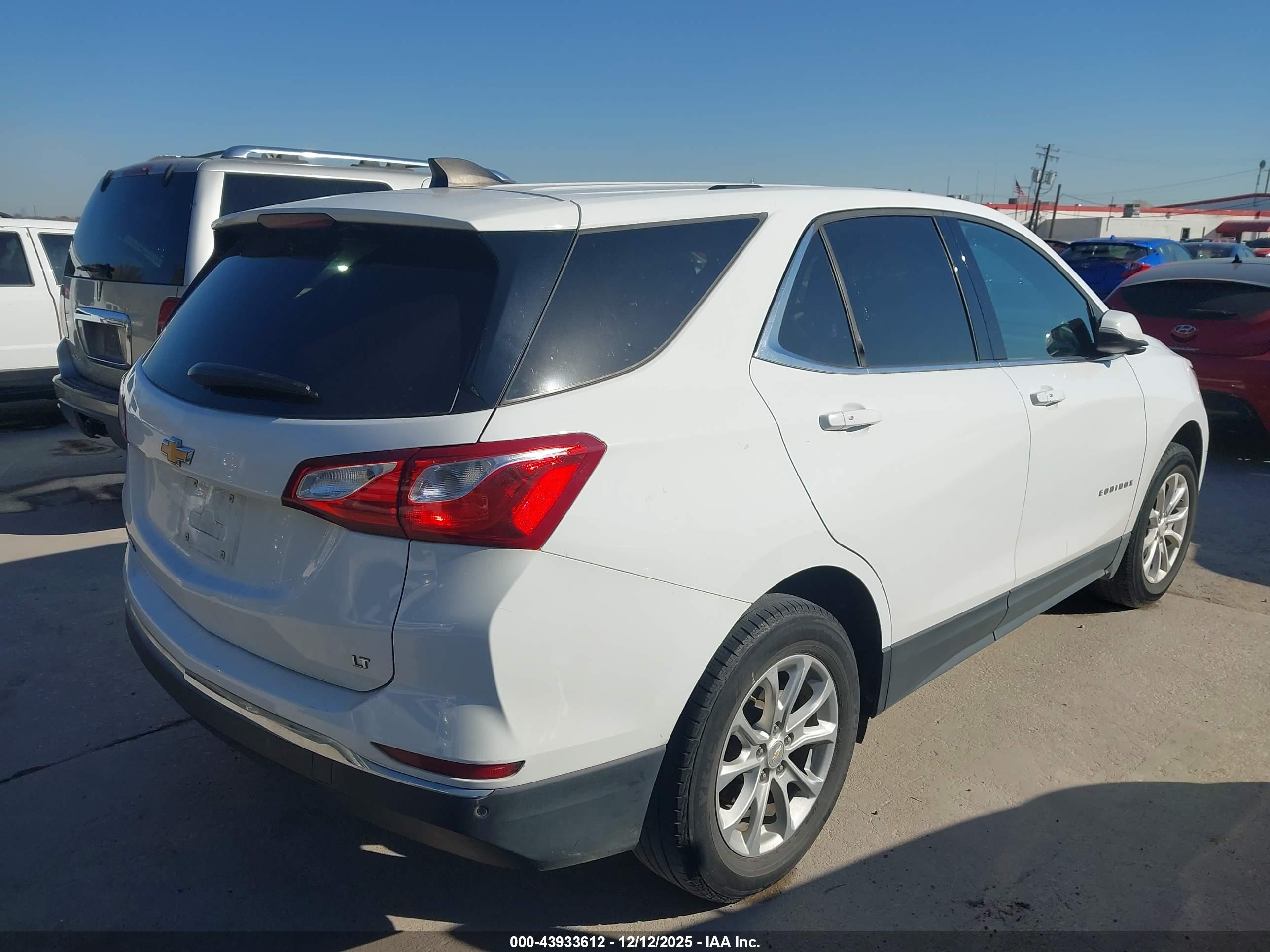 CHEVROLET EQUINOX image 4