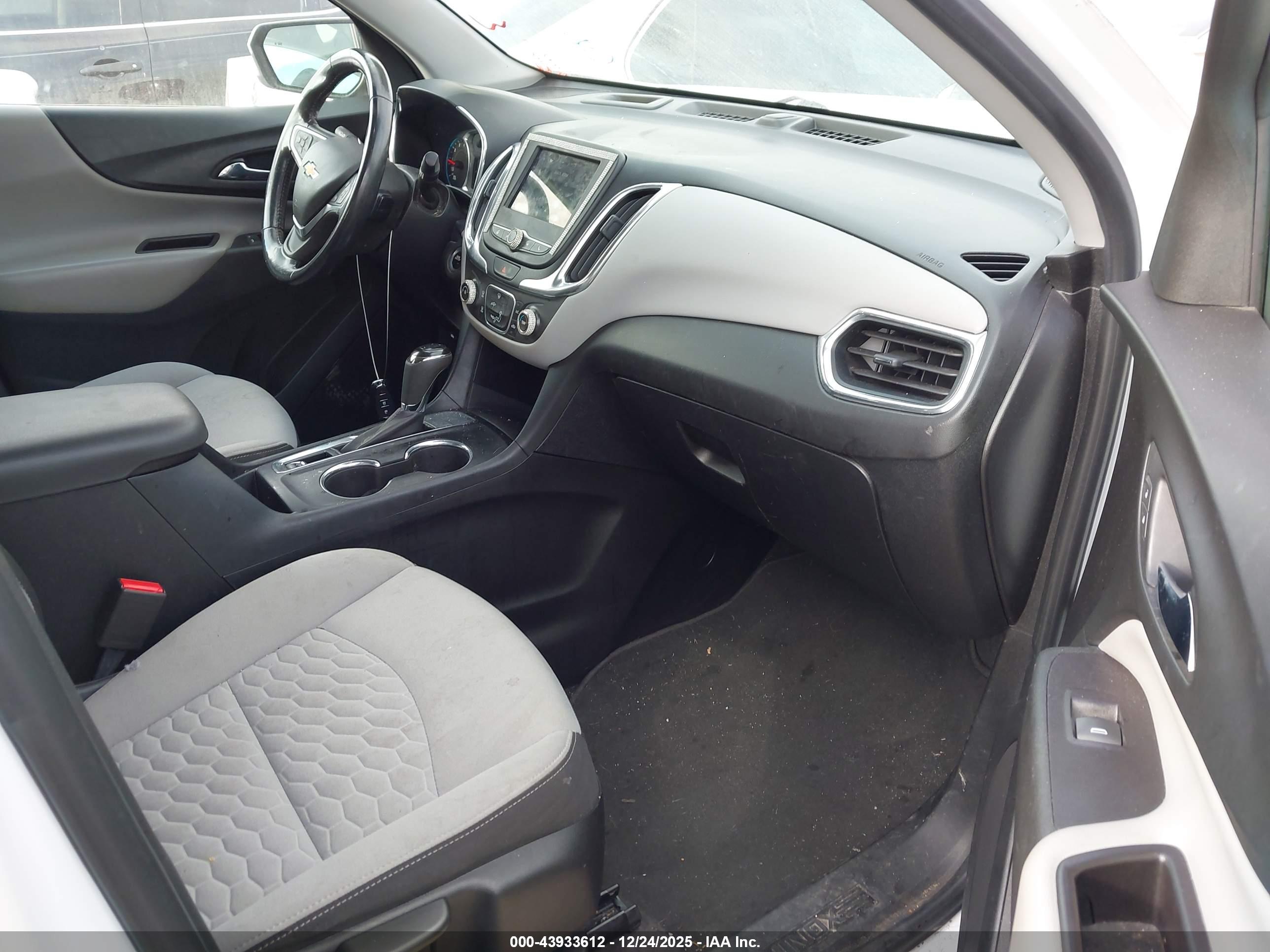 CHEVROLET EQUINOX image 5