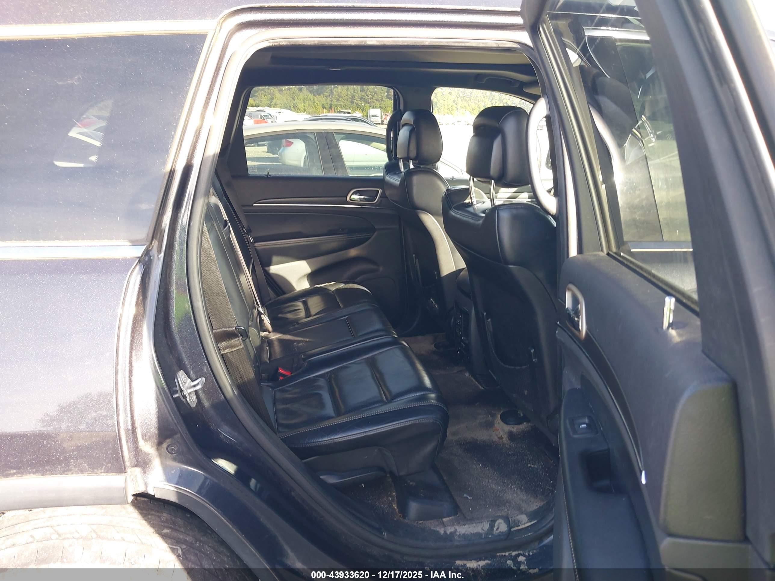 JEEP GRAND image 8