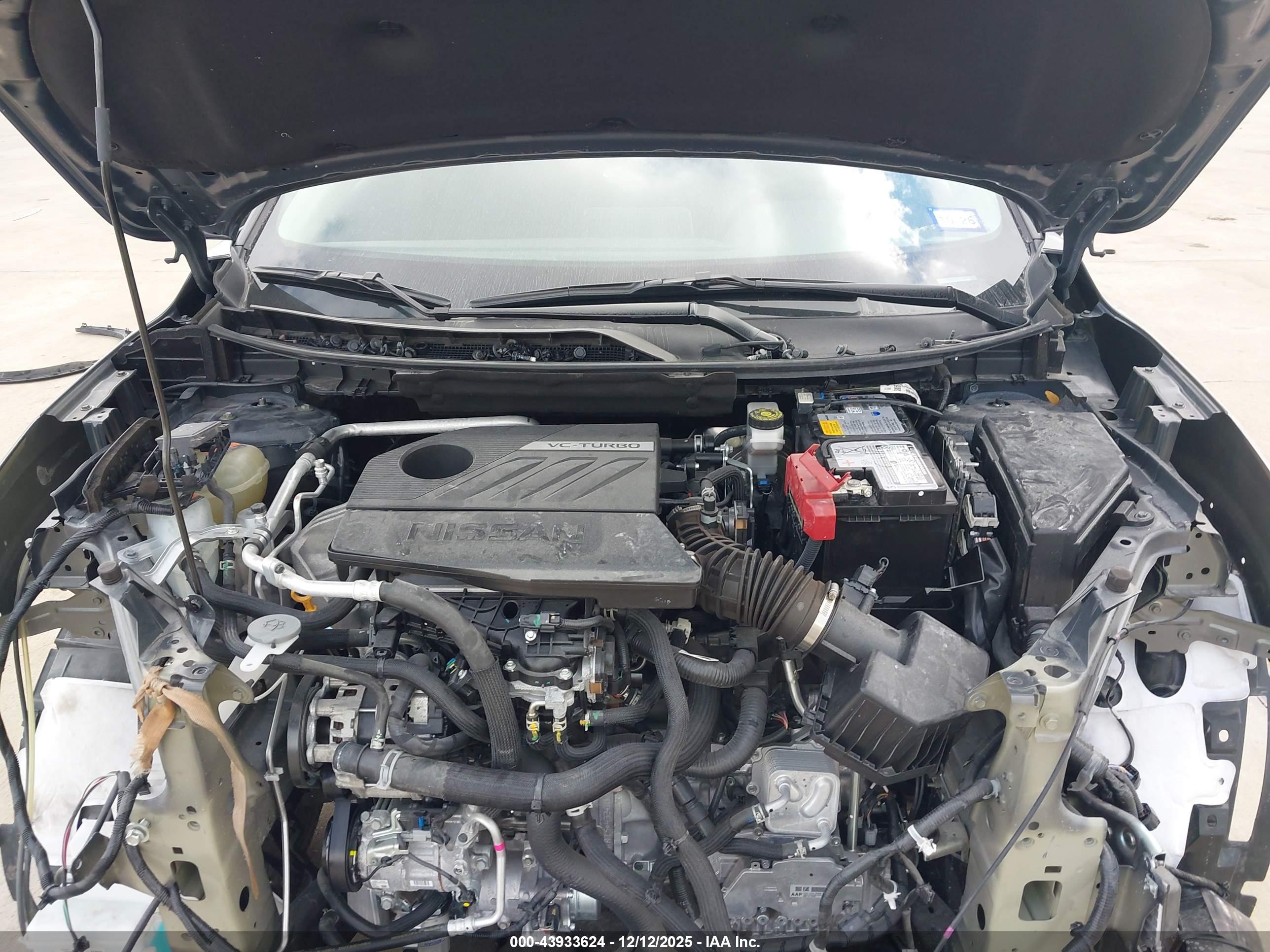 NISSAN ROGUE image 10