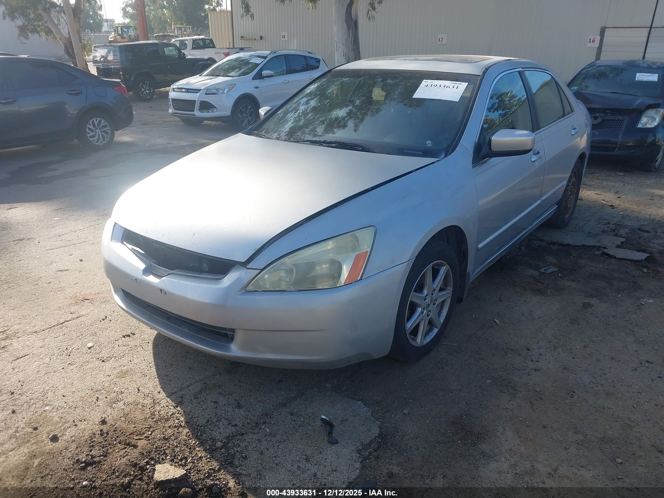 HONDA ACCORD image 2