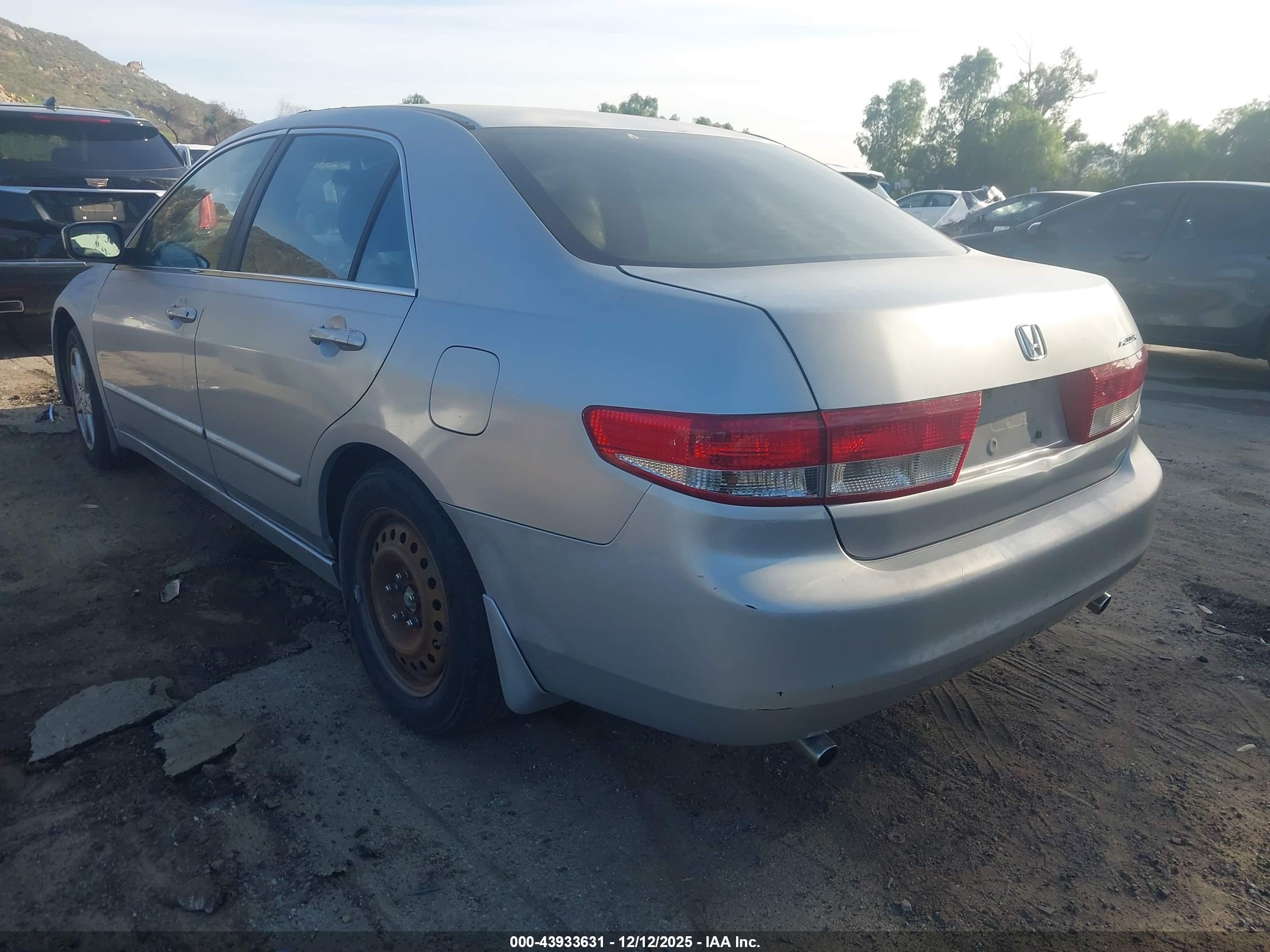 HONDA ACCORD image 3