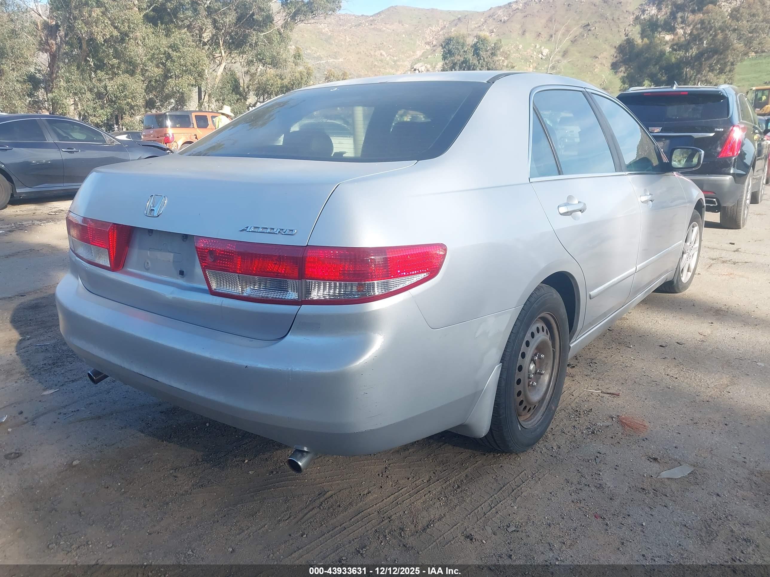HONDA ACCORD image 4