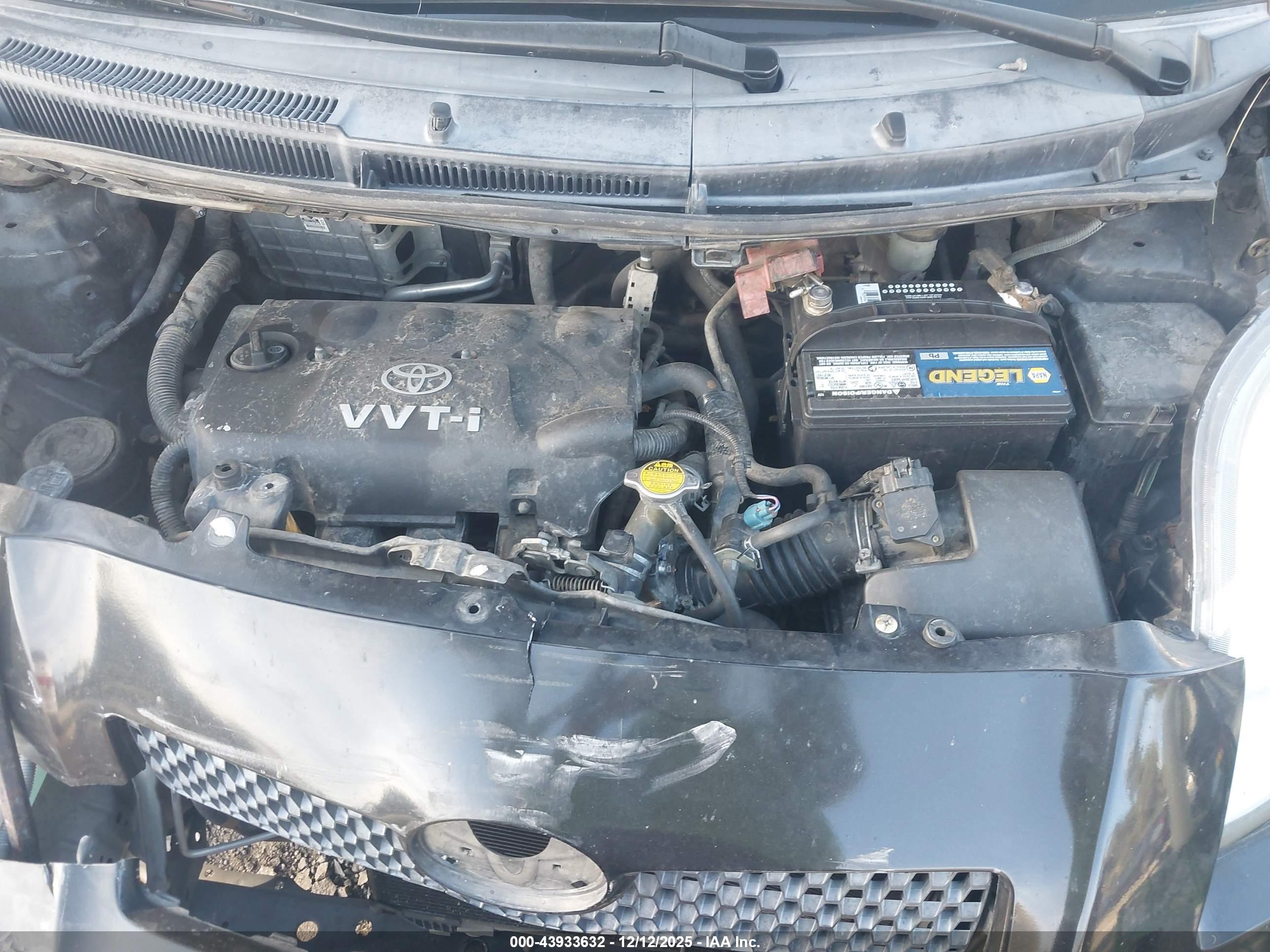 TOYOTA YARIS image 10