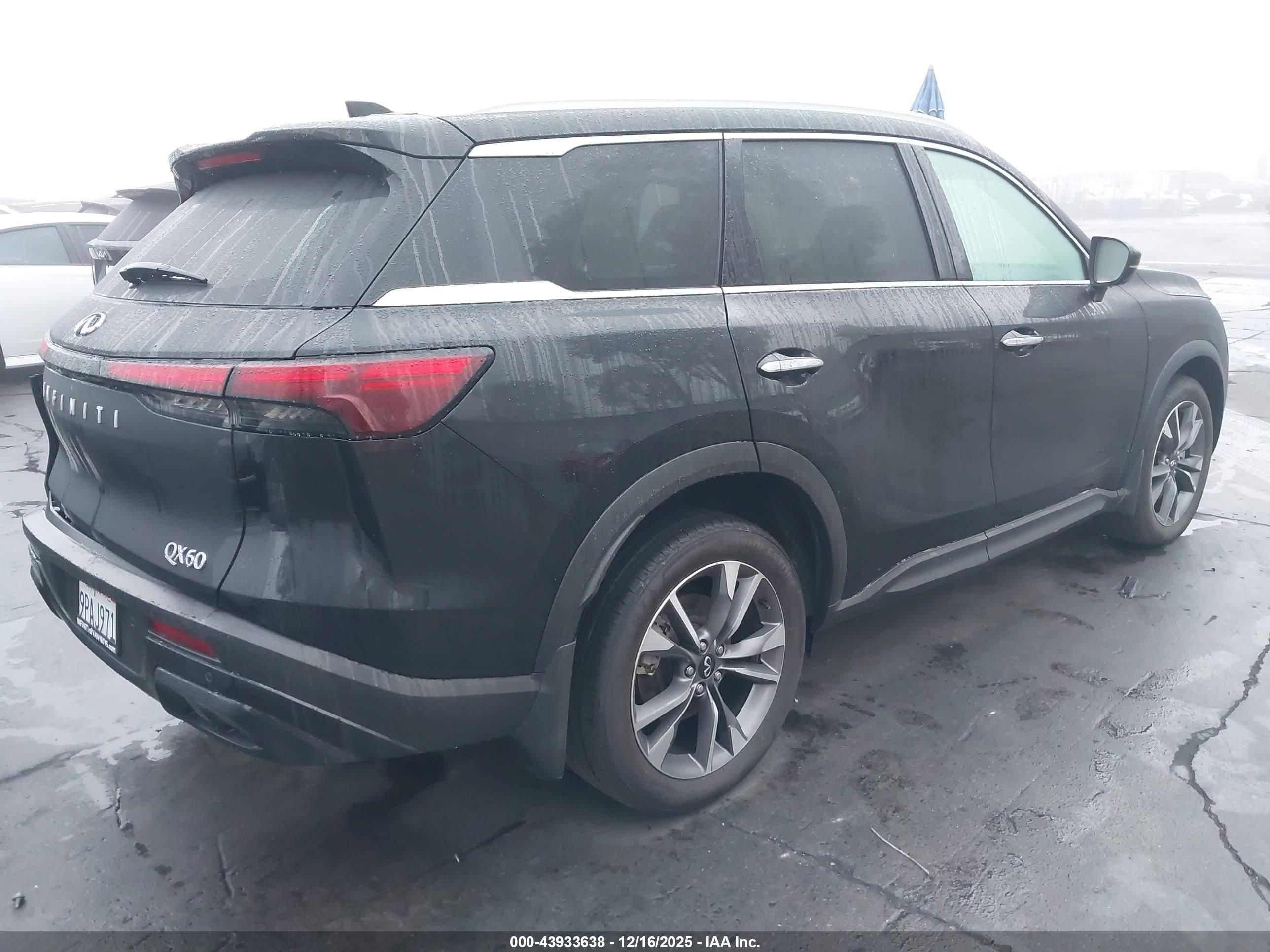 INFINITI QX60 image 4