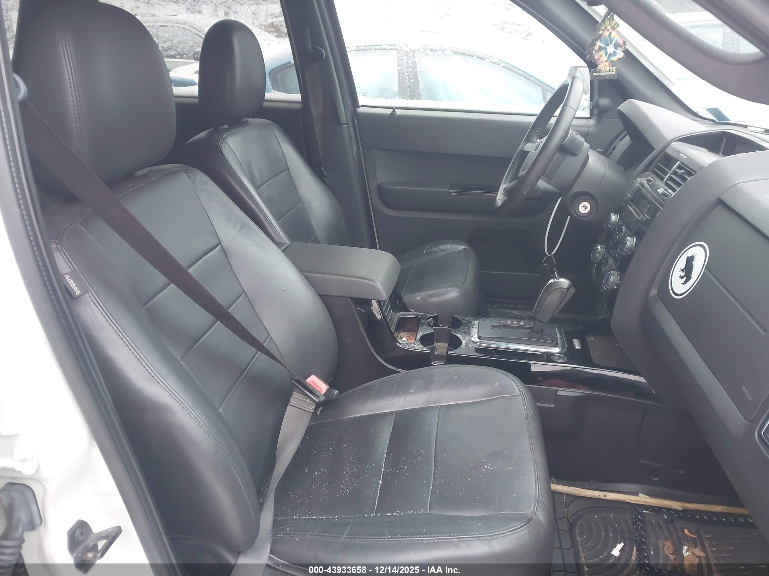 FORD ESCAPE image 5