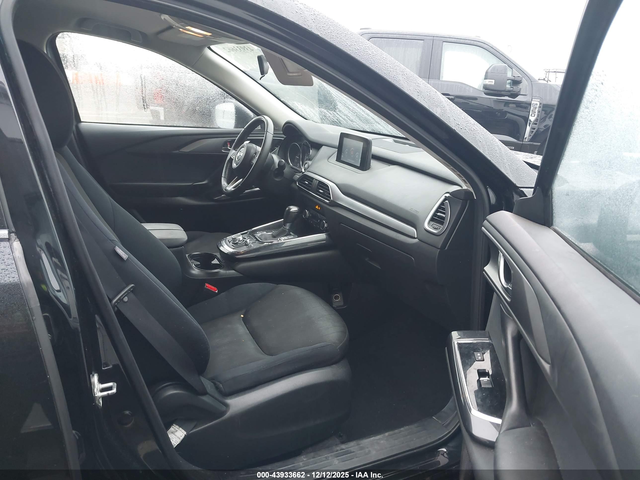 MAZDA CX-9 image 5