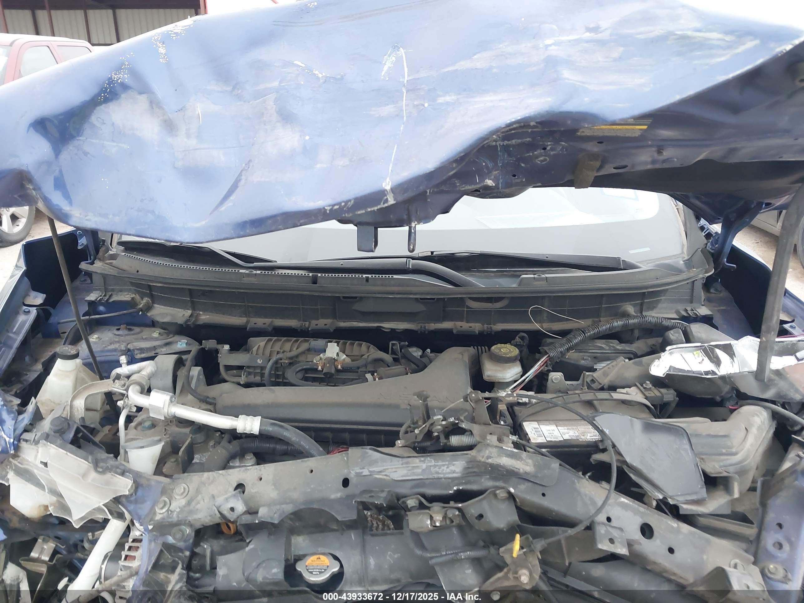 NISSAN ROGUE image 10