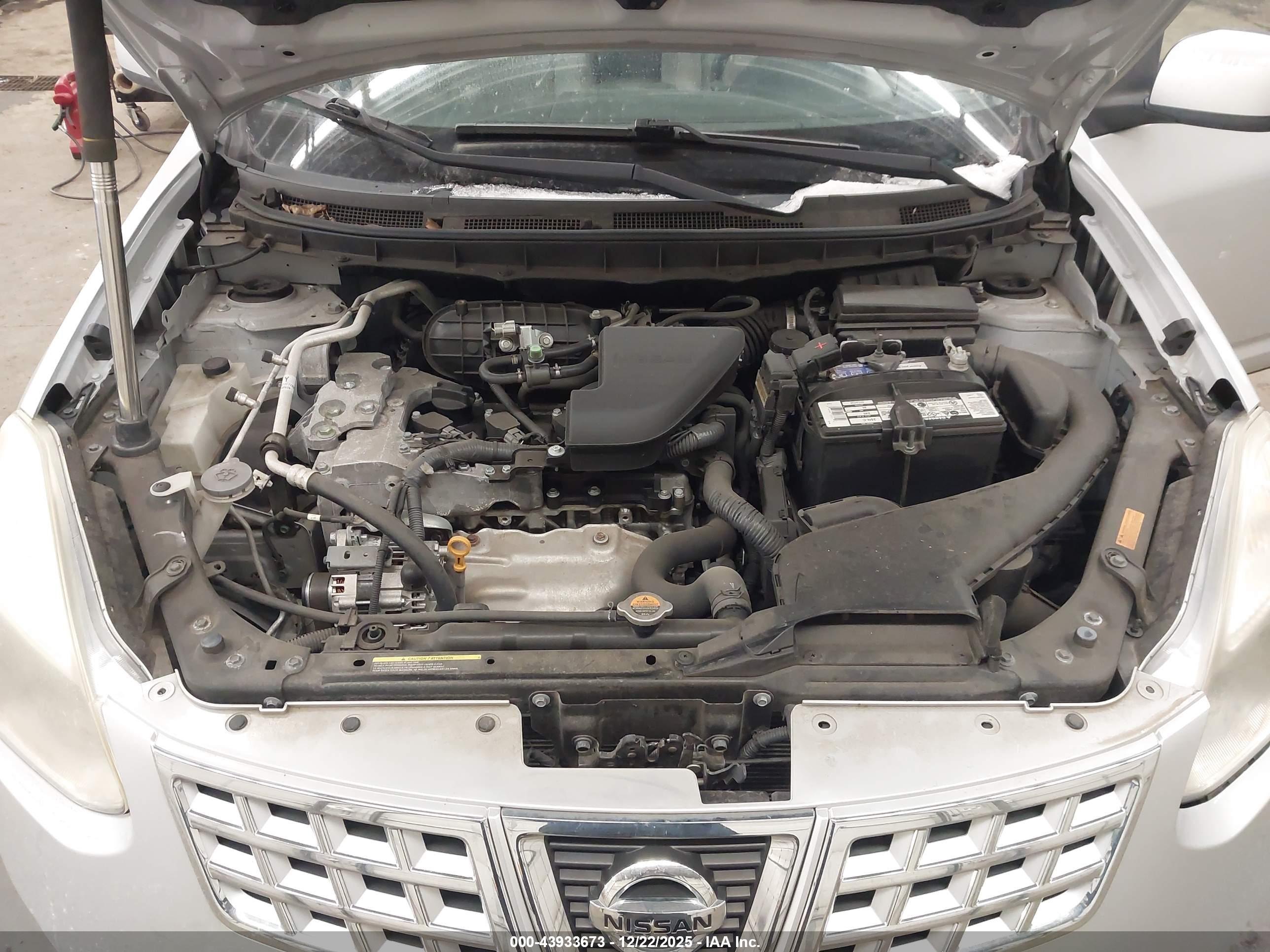 NISSAN ROGUE image 10