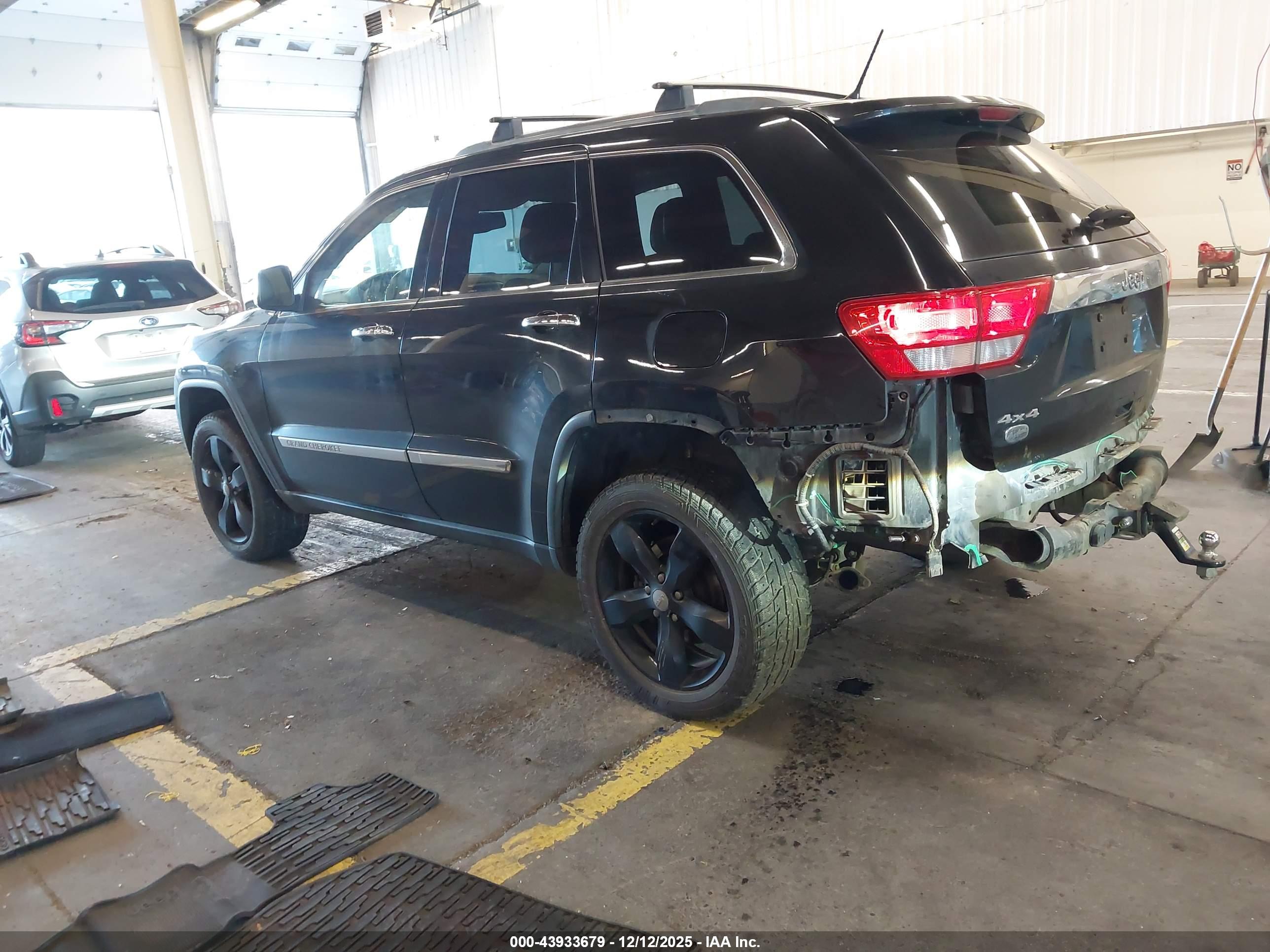JEEP GRAND image 3