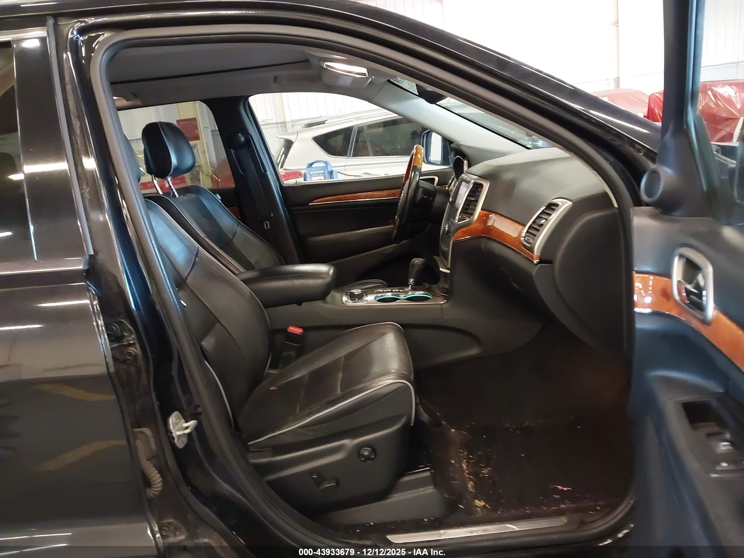 JEEP GRAND image 5
