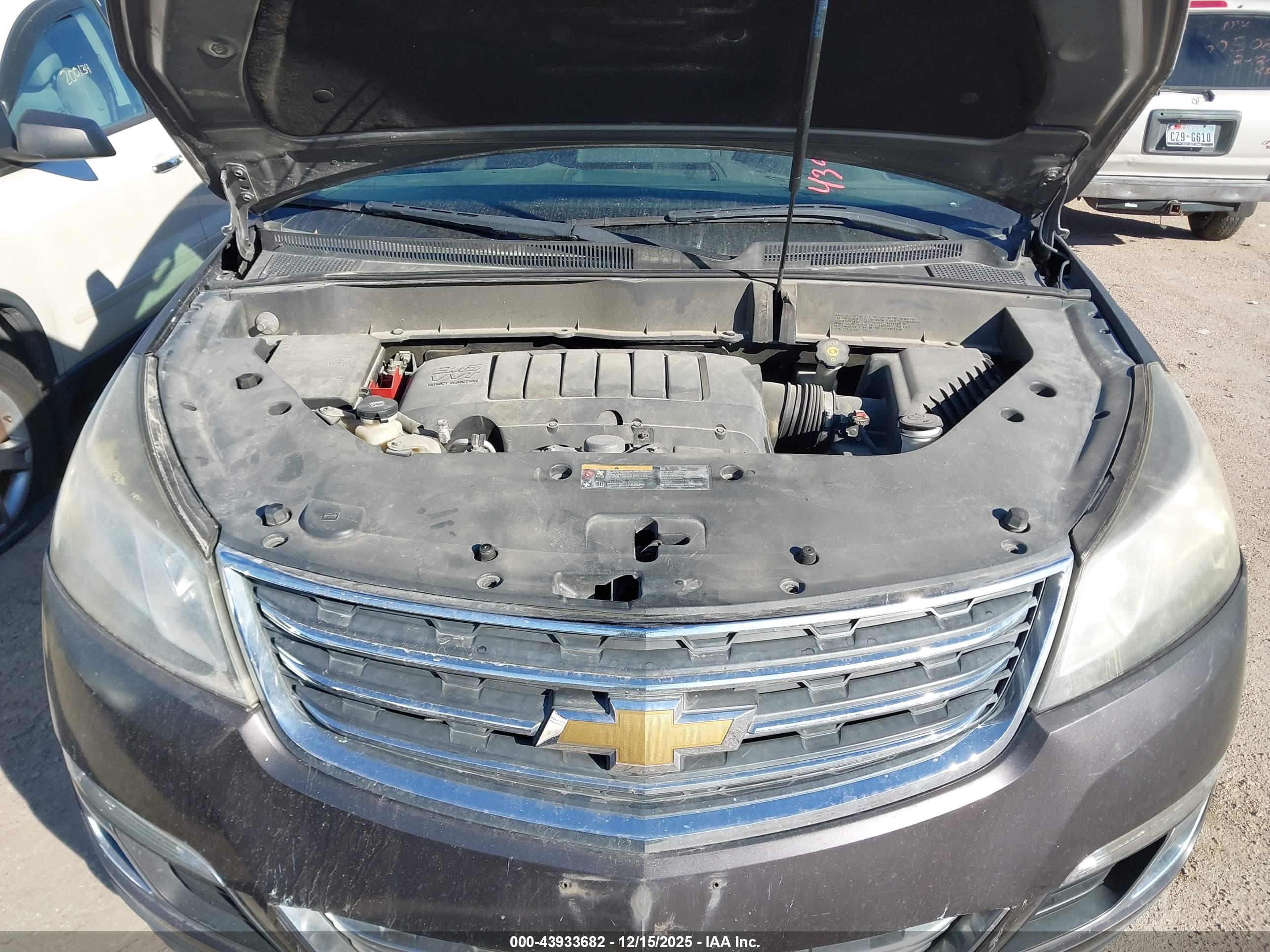 CHEVROLET TRAVERSE image 10