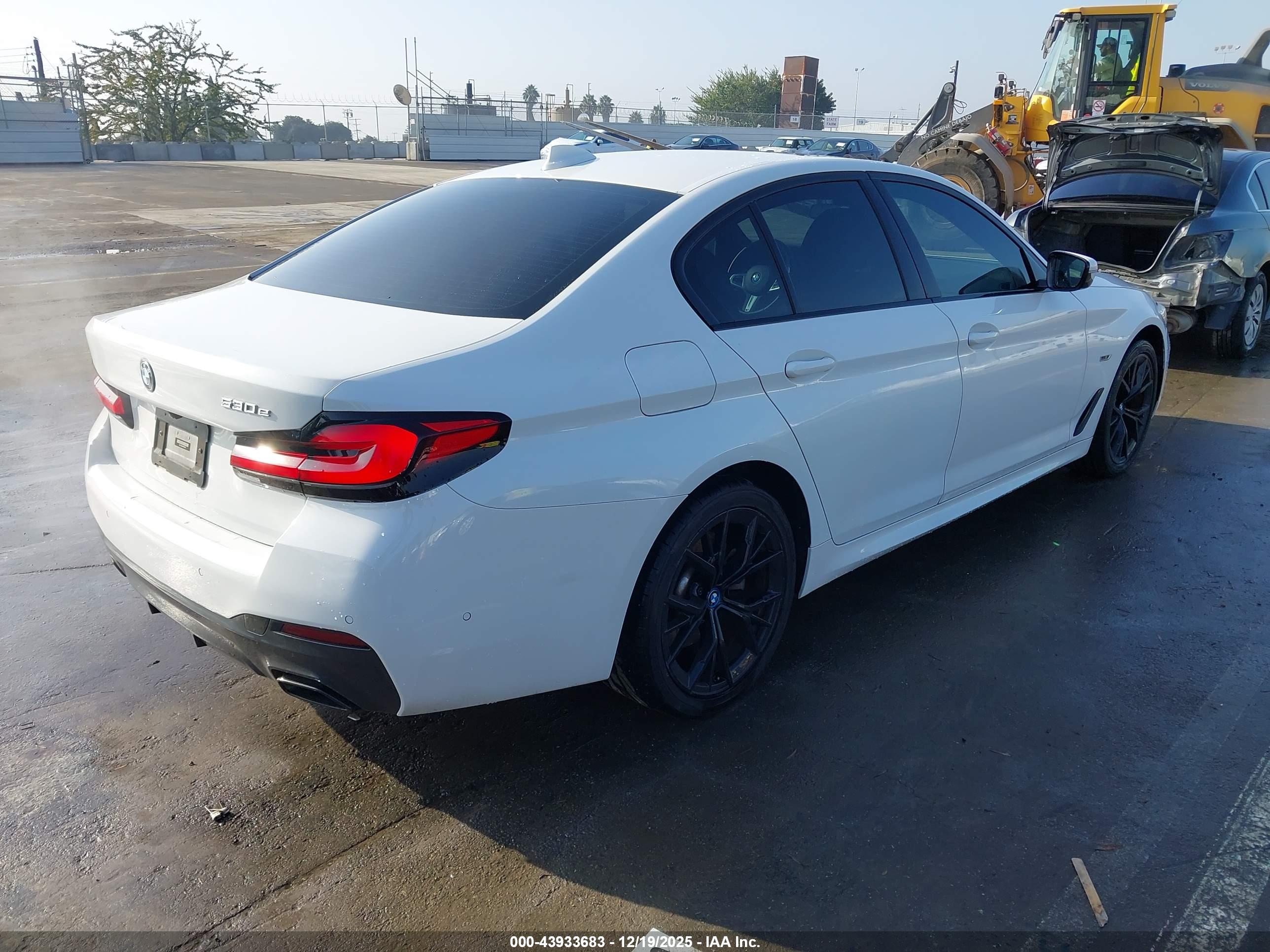 BMW 530E image 4