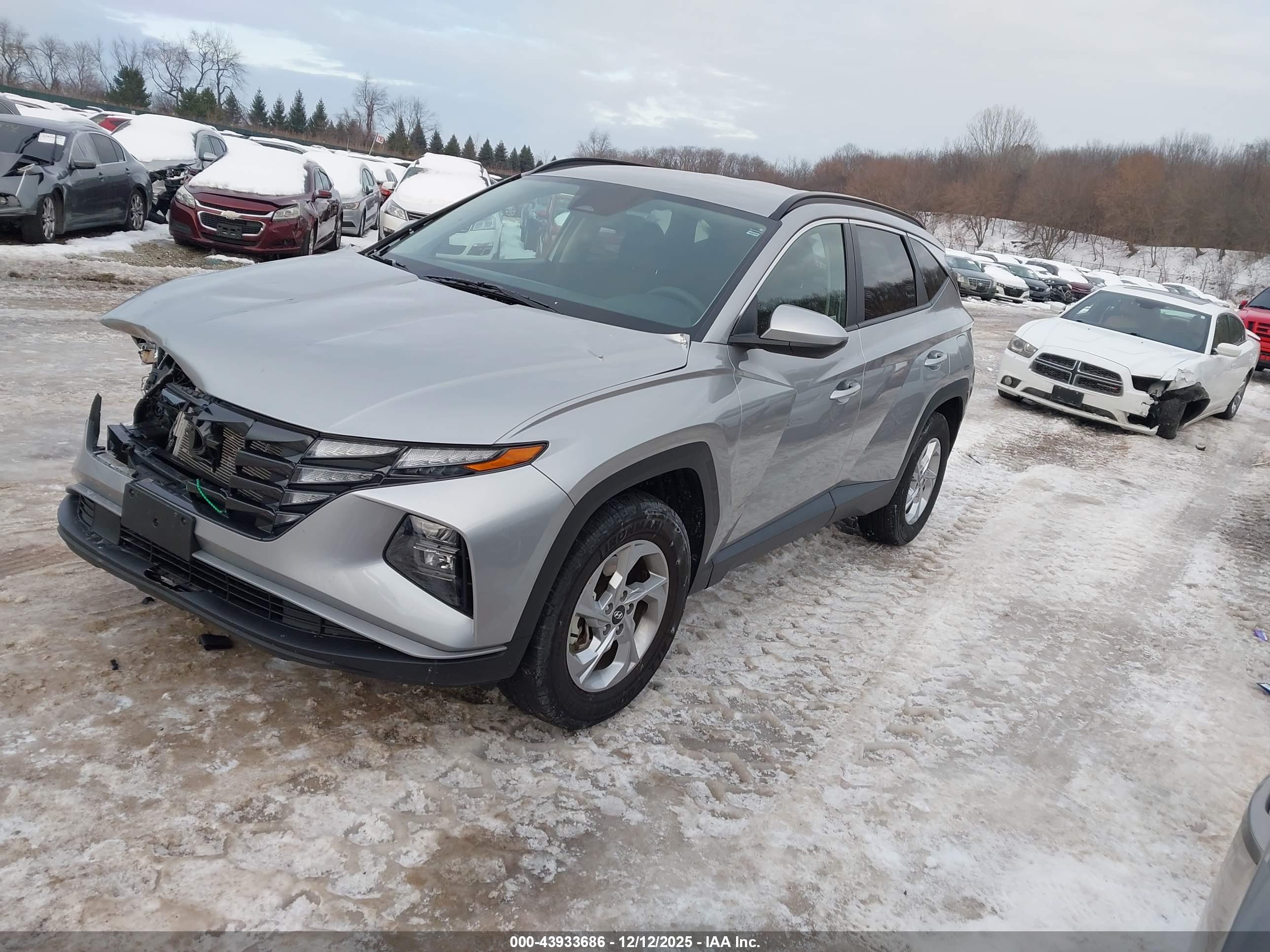 HYUNDAI TUCSON image 2