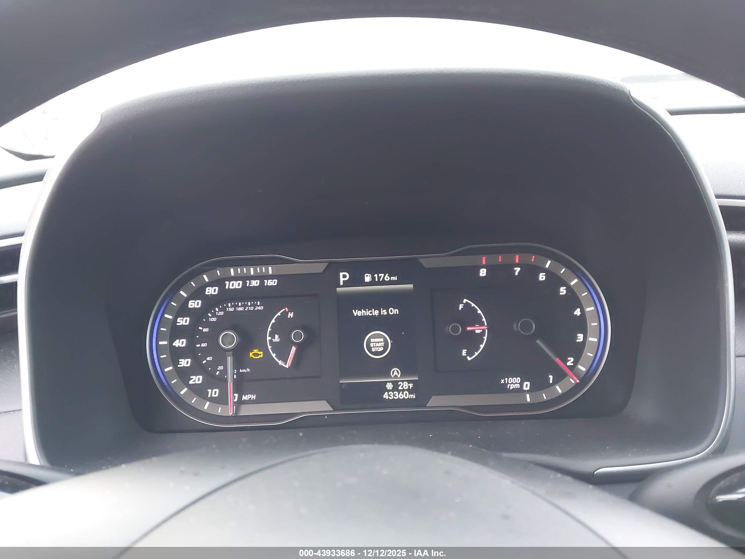 HYUNDAI TUCSON image 7