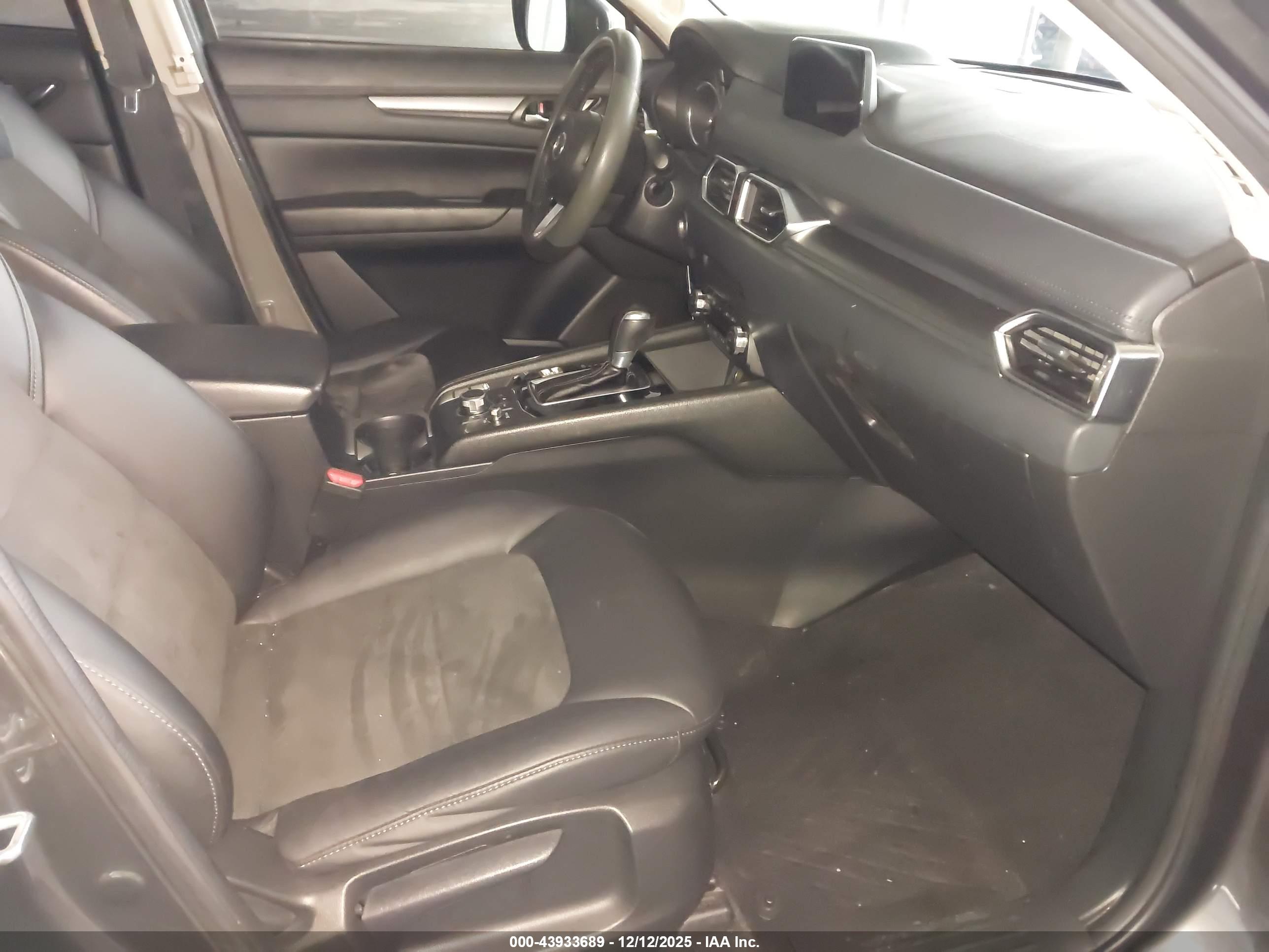 MAZDA CX-5 image 5